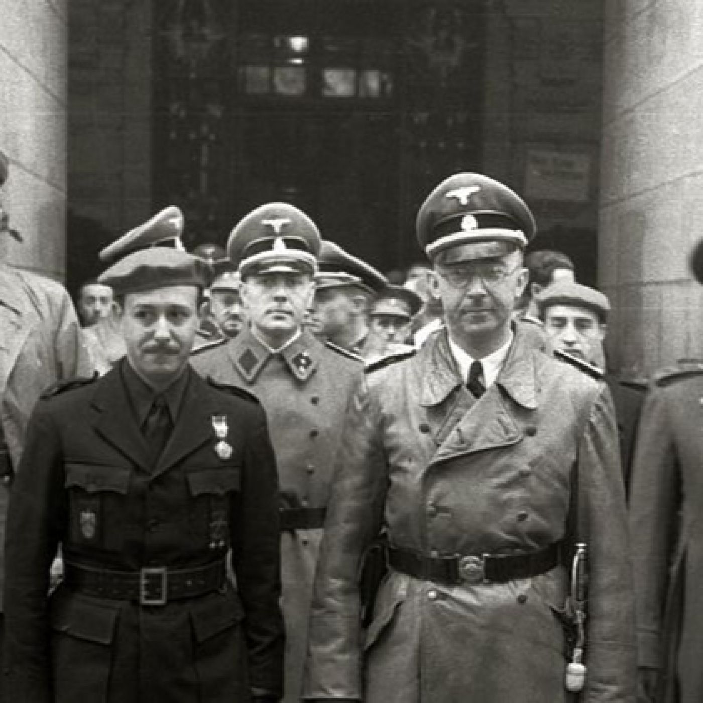 Especial Cuarto Milenio: Las tumbas de Jesús · Oopart · Nazis en Montserrat