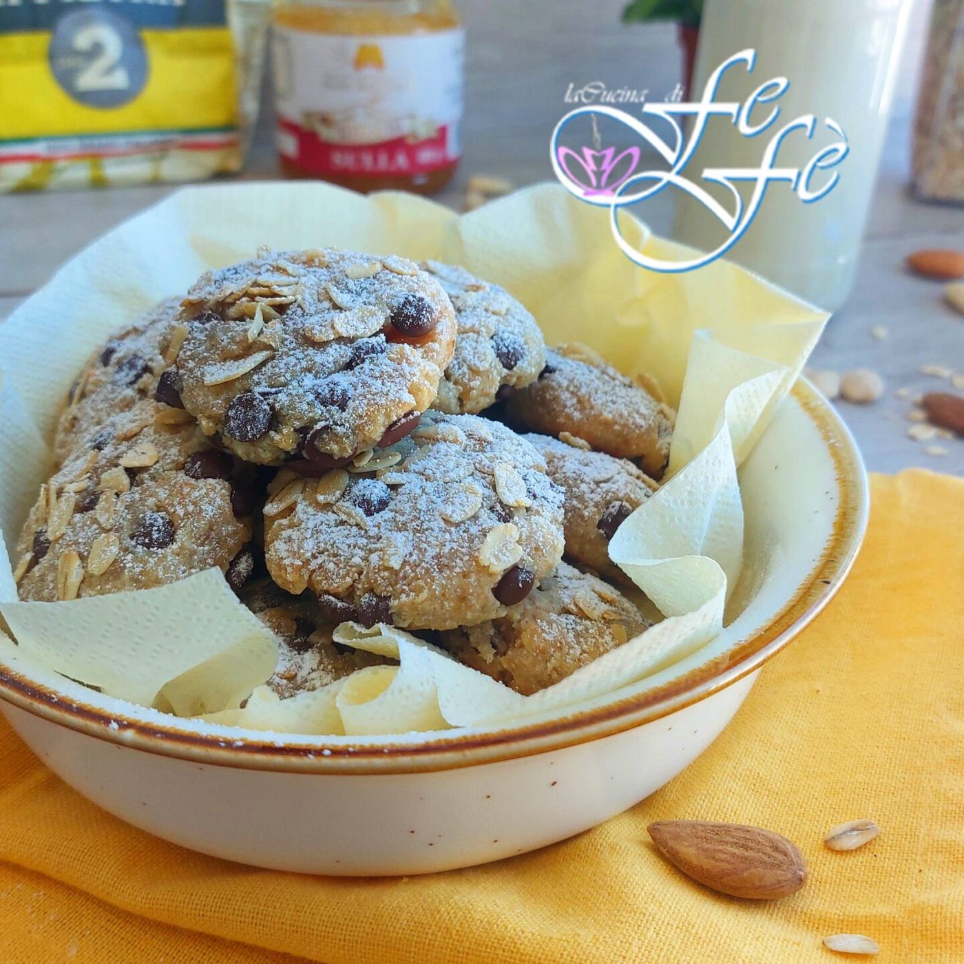 BISCOTTI CON OKARA DI AVENA, MIELE E MANDORLE (Ricetta senza uova) episode artwork