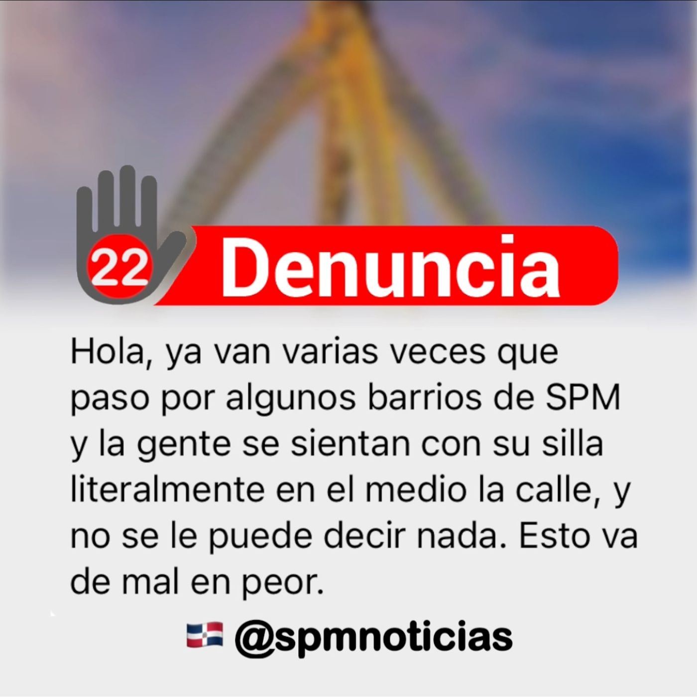 Denuncian que en algunos barrios de SPM las personas se sienten en el mismo medio de la calle y obstaculizan el tránsito. episode artwork