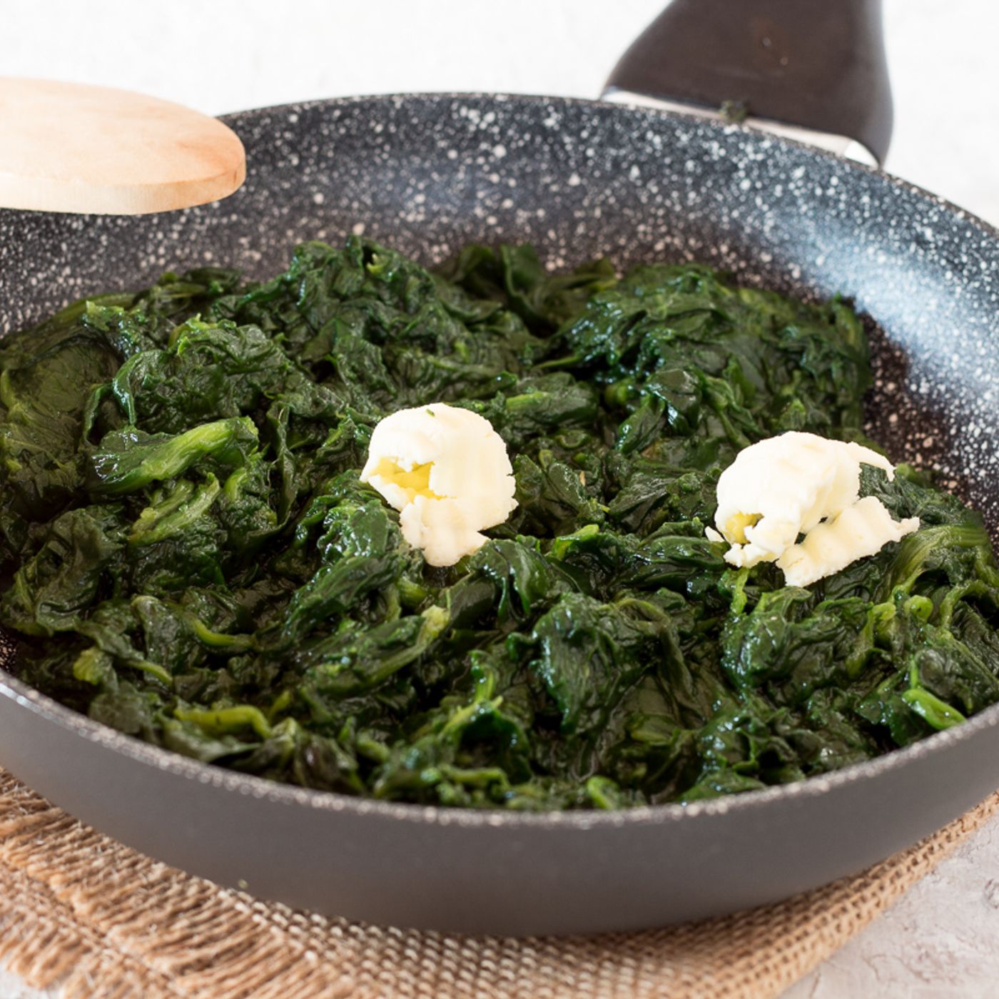 SPINACI IN PADELLA AL BURRO