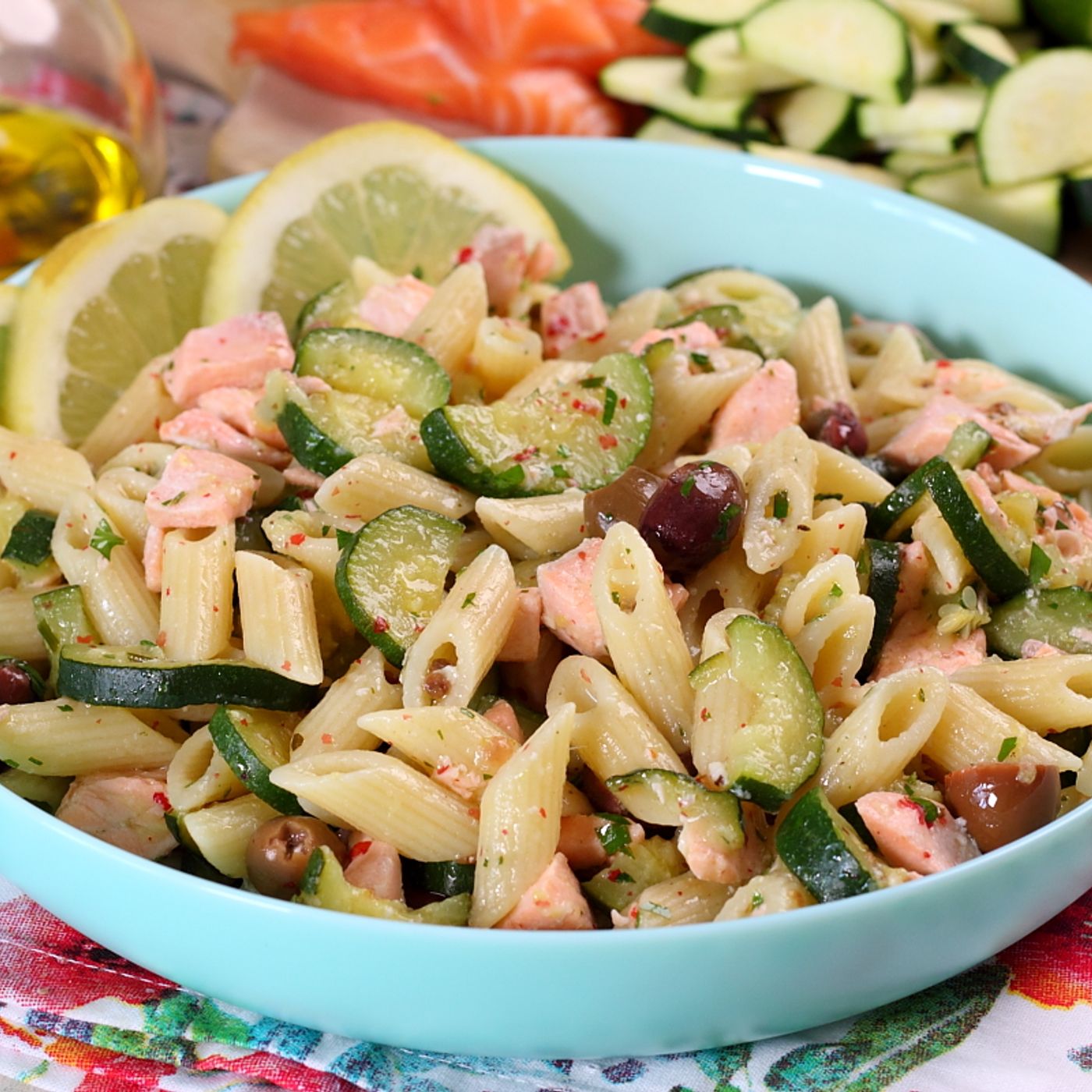 Pasta fredda con zucchine e salmone episode artwork