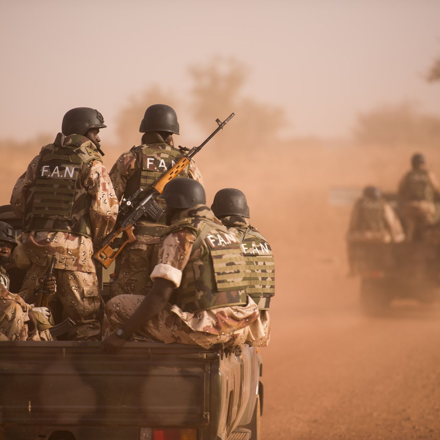 Analyse de Seidik Abba après le retrait du Niger de la Force multinationale mixte episode artwork