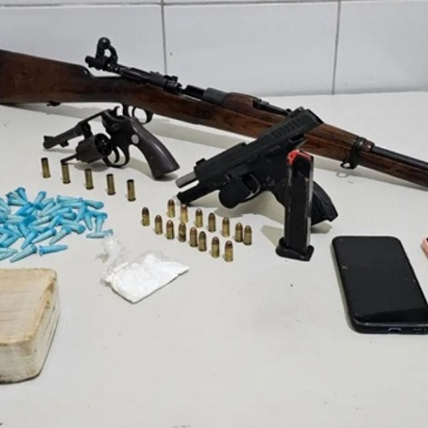 Acusado de roubos a bancos em três estados do Nordeste morre em confronto com a Polícia Militar em Juazeiro, BA