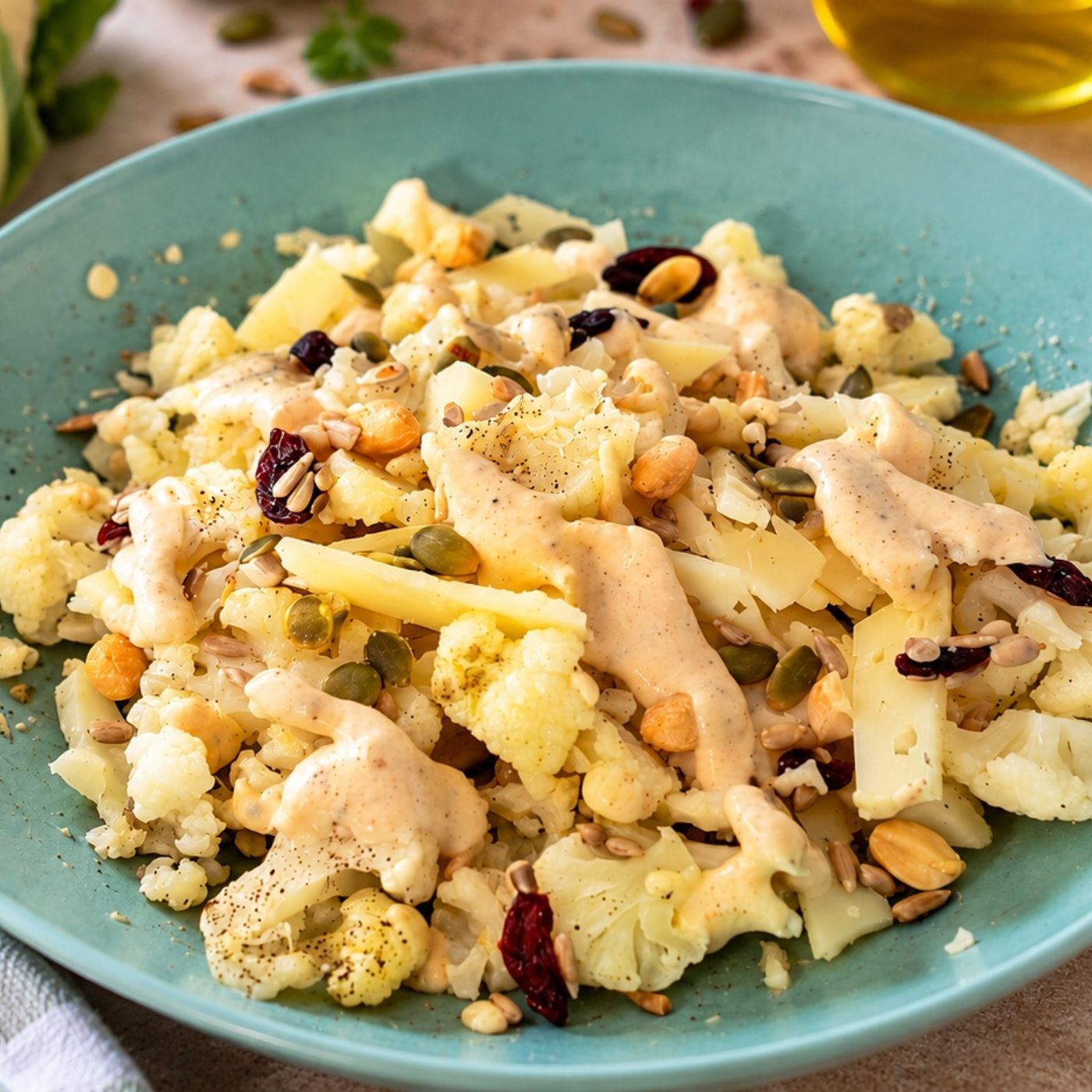 INSALATA CAVOLFIORE E FORMAGGIO