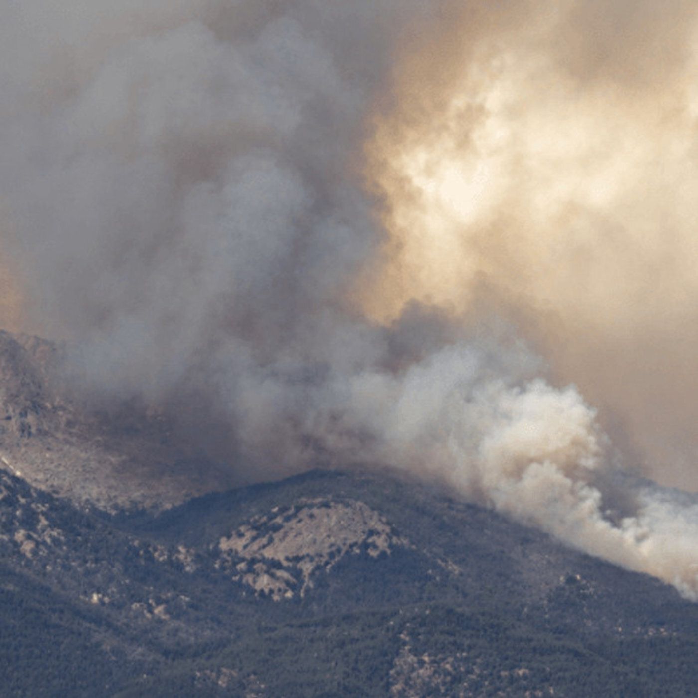 Is Smoke Heading Your Way? Current Live Forest Wildfire and Smoke Map Today in Denver, CO | Real-Time Fire Tracking & Safety Resources episode artwork