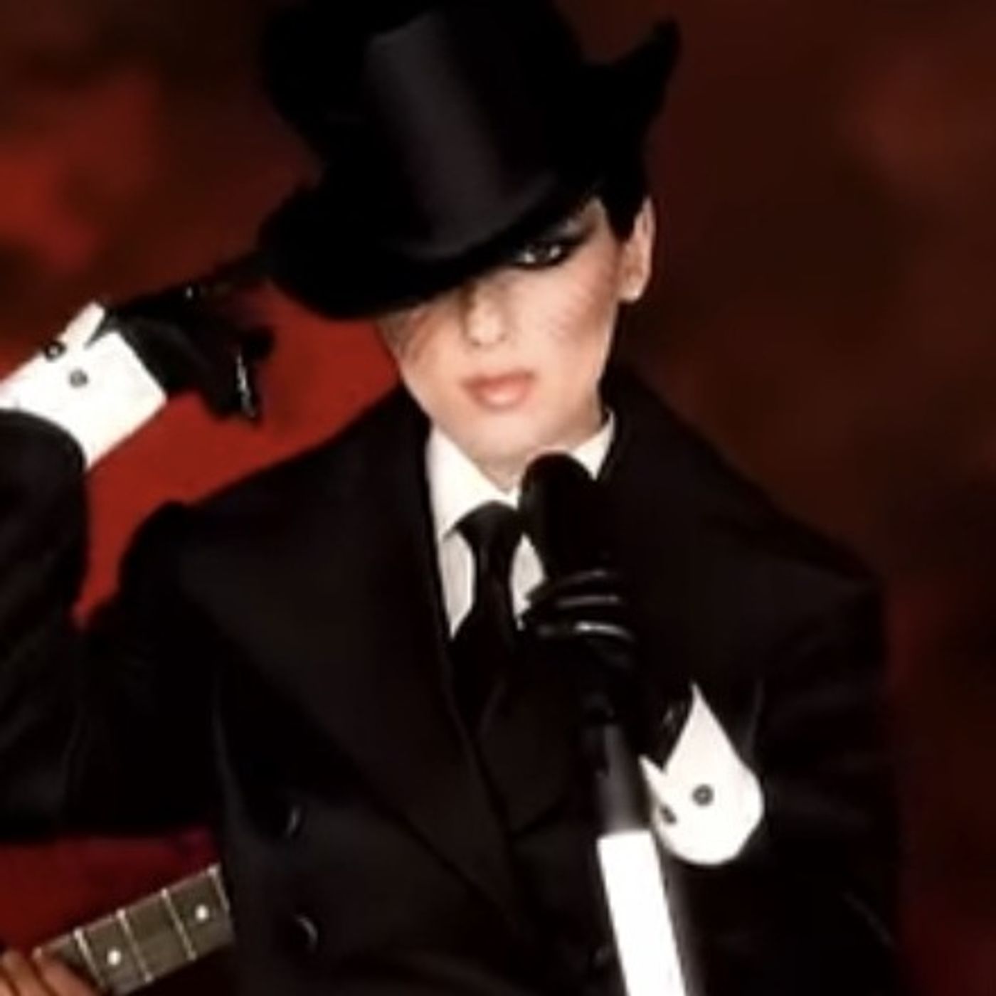 S90E7: First Of All Who Sings "Man I Feel Like A Woman" - Trevor Gear On Music Knowledge Quizzes