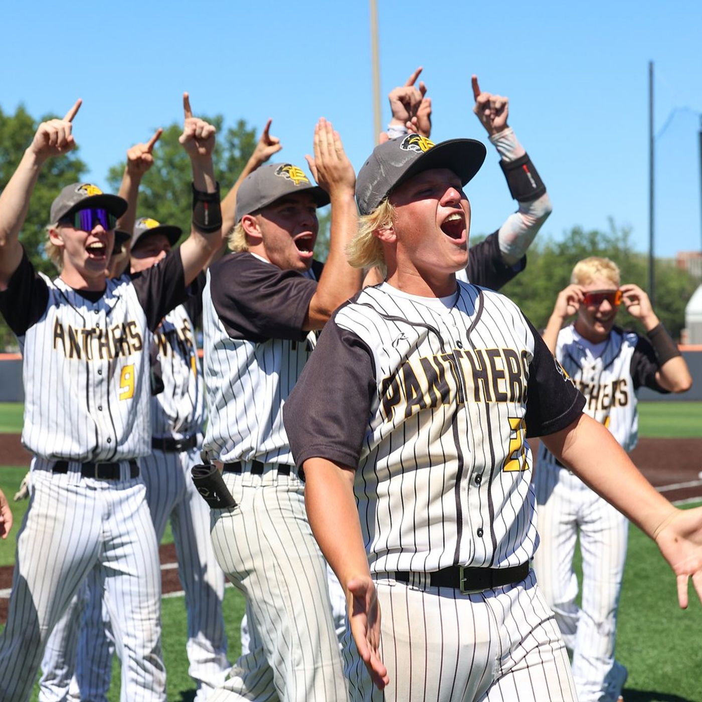 Putnam County wins ‘dogfight’ in extra innings to advance to 1A state title game episode artwork
