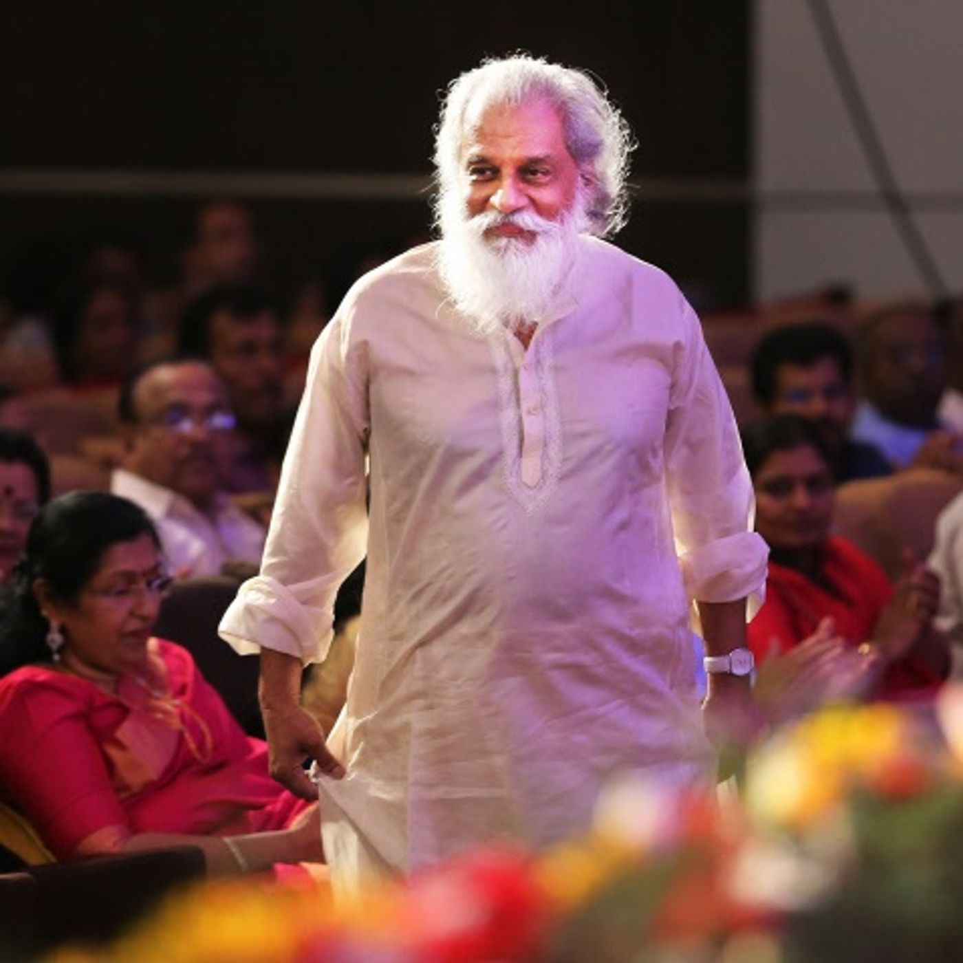 'സ്വപ്നം  ദൈവം സഫലമാക്കട്ടെ'; പ്രഭാ യേശുദാസ് അത് പറഞ്ഞപ്പോൾ കണ്ണുകൾ അറിയാതെ നനഞ്ഞു |  Kathoram By Ravi Menon episode artwork