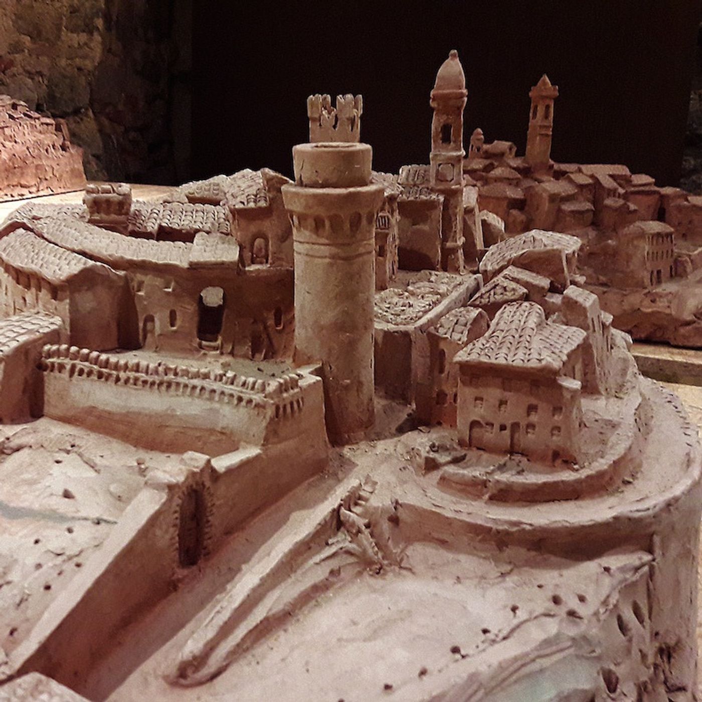 Fango: storie di ceramica e di ceramisti