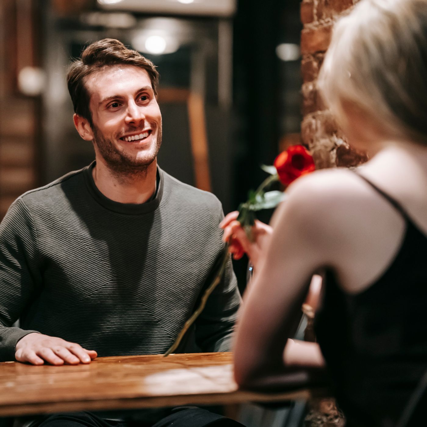 From First Impression to Lasting Connection: The Secrets Behind Meaningful Relationships episode artwork