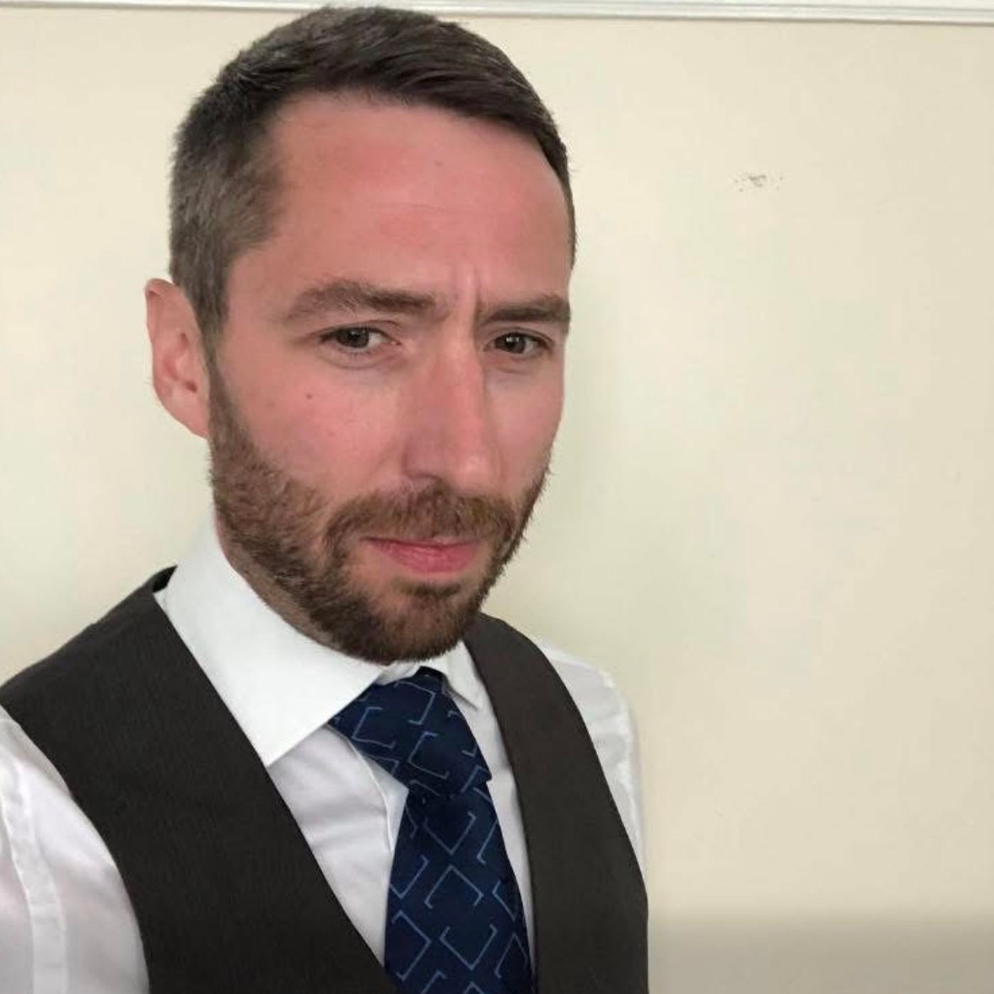 S94E4: Even With Southgate You Did Mention It - Emmy Hikins On England's Managers Experimenting