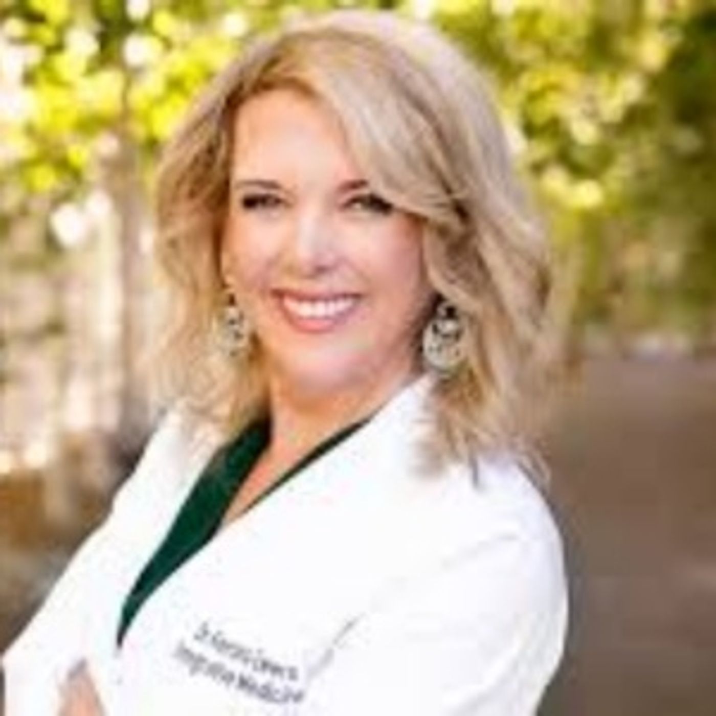 Dr. KEESHA EWERS Shares Integrative Medicine Health Coach Certification Information episode artwork