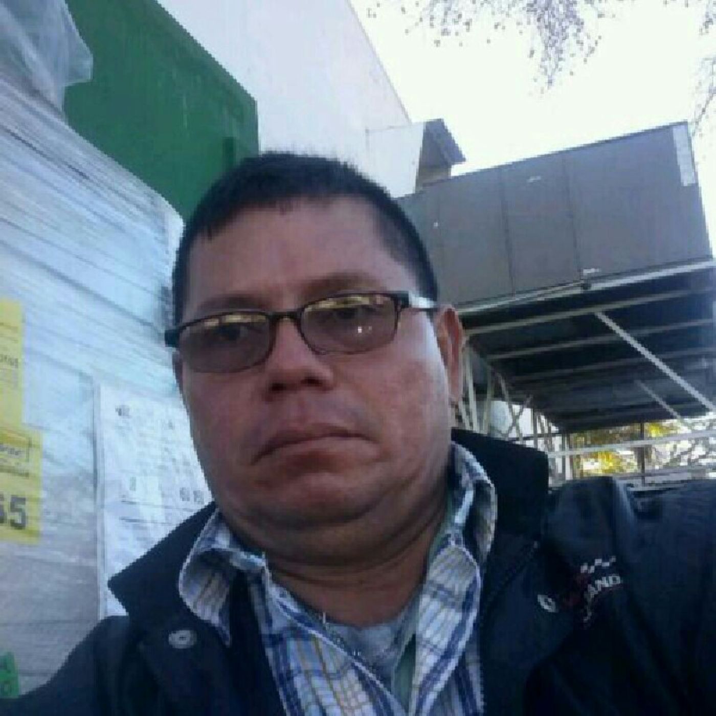 Pistas de Efrain Galdámez Nieto.