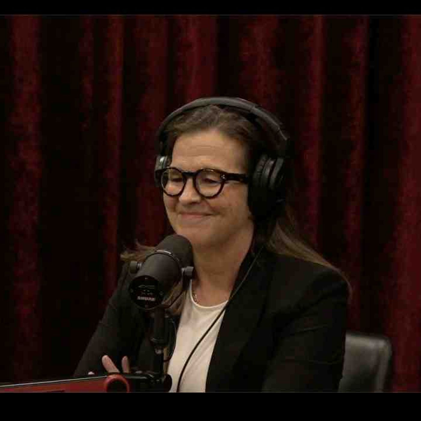 Joe Rogan Experience _2534 - Annie Jacobsen episode artwork