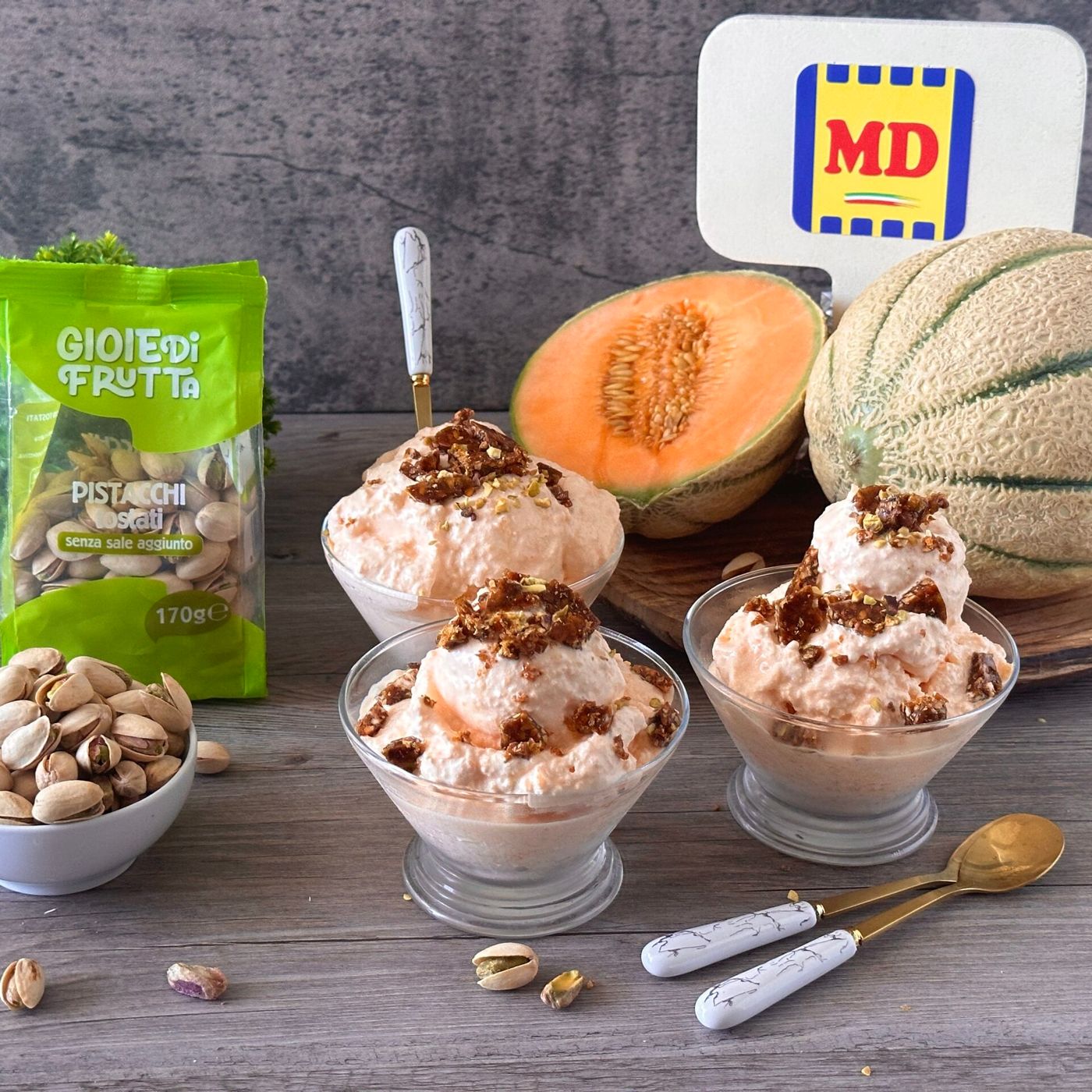 Gelato al melone senza gelatiera, con pistacchi caramellati episode artwork