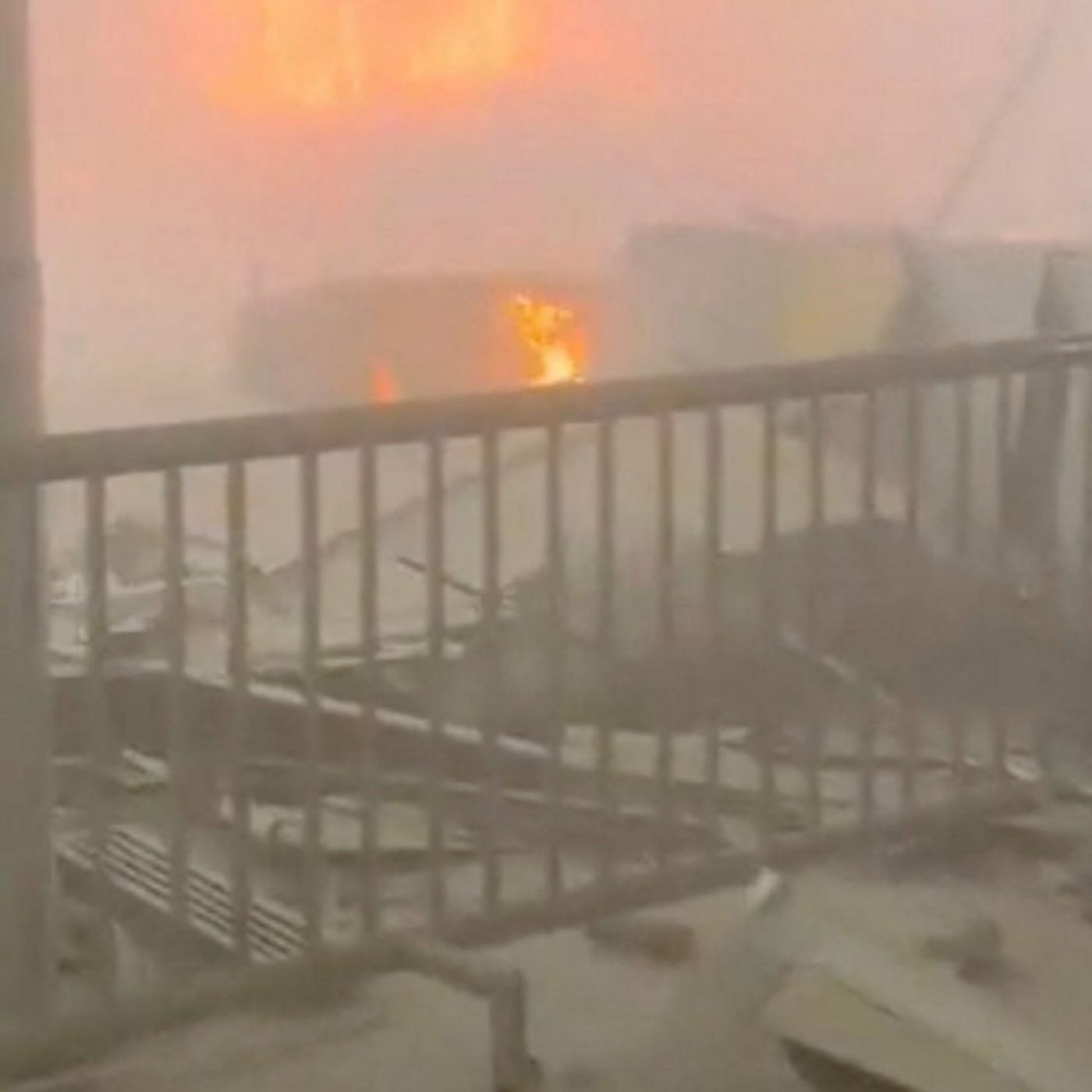 One killed and dozens injured in Kuwait by Iranian drones — Podcast with everything cover
