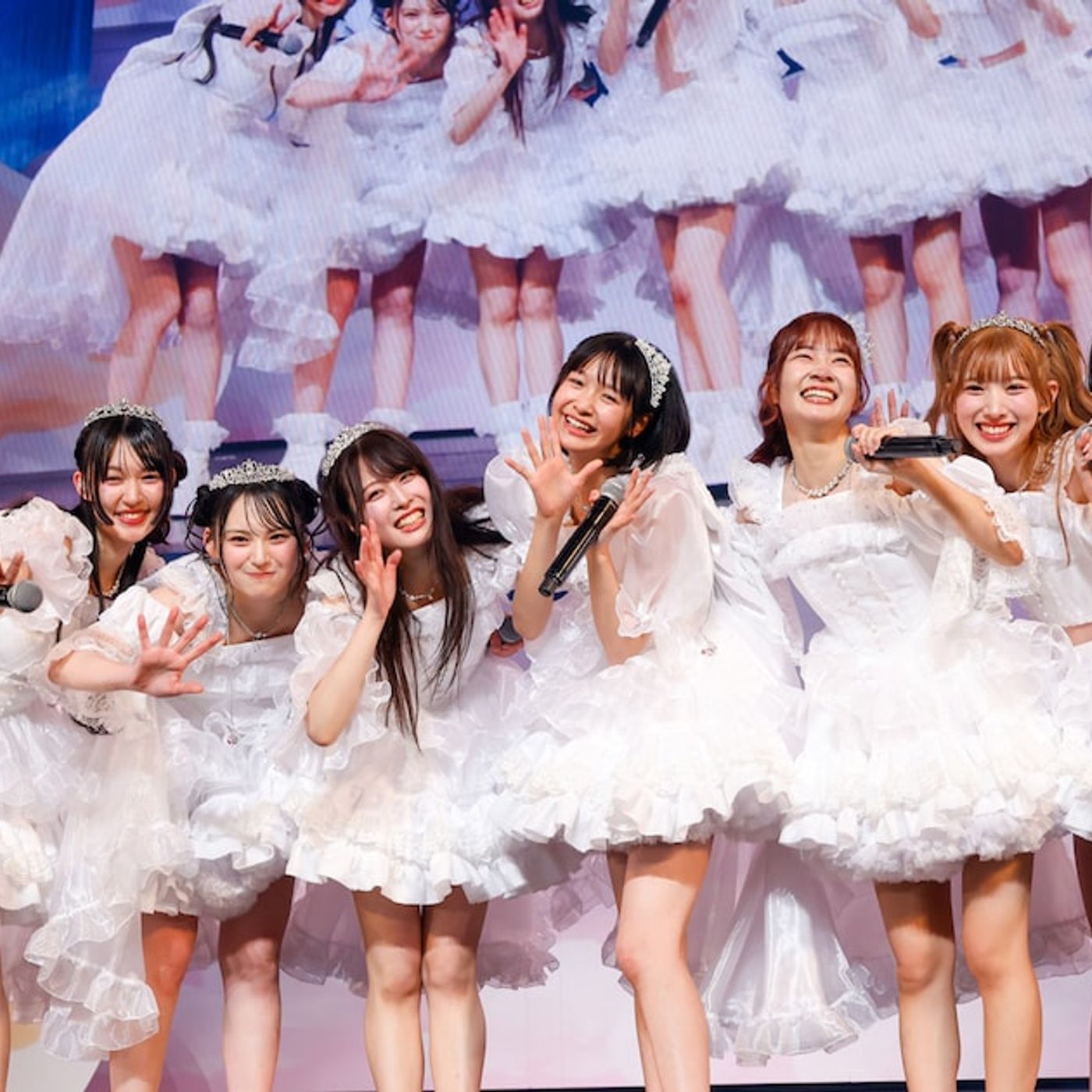 ukka「Final Chapter」、最後の瞬間までライブを楽しみ抜いた7人の笑顔（ライブレポート / 写真39枚） - 音楽ナタリー episode artwork