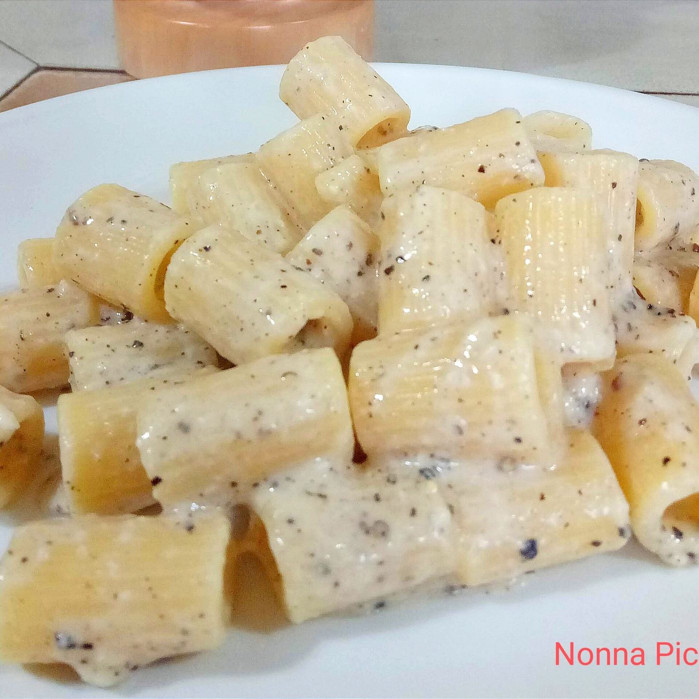 Pasta cacio e pepe cremosa facile e veloce episode artwork