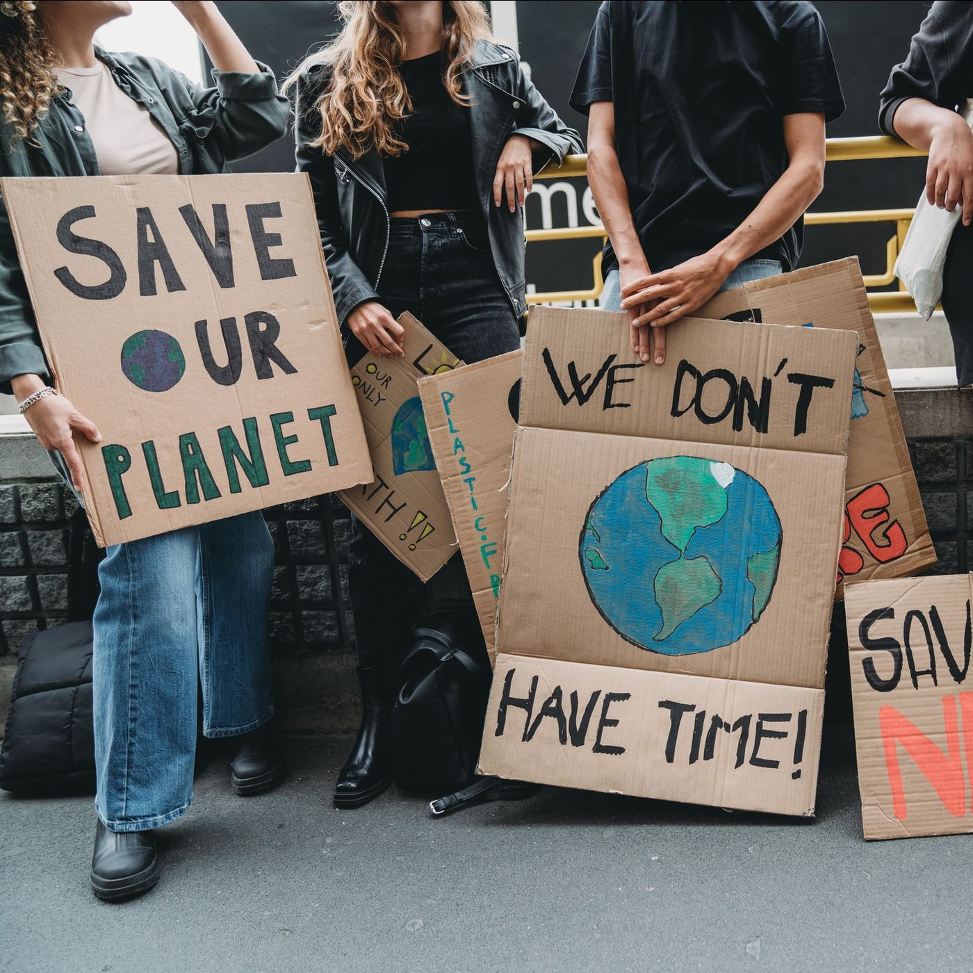 Visión semanal informativa | Juicios contra activistas climáticos. Quieren convertir la protesta pacífica en delito episode artwork