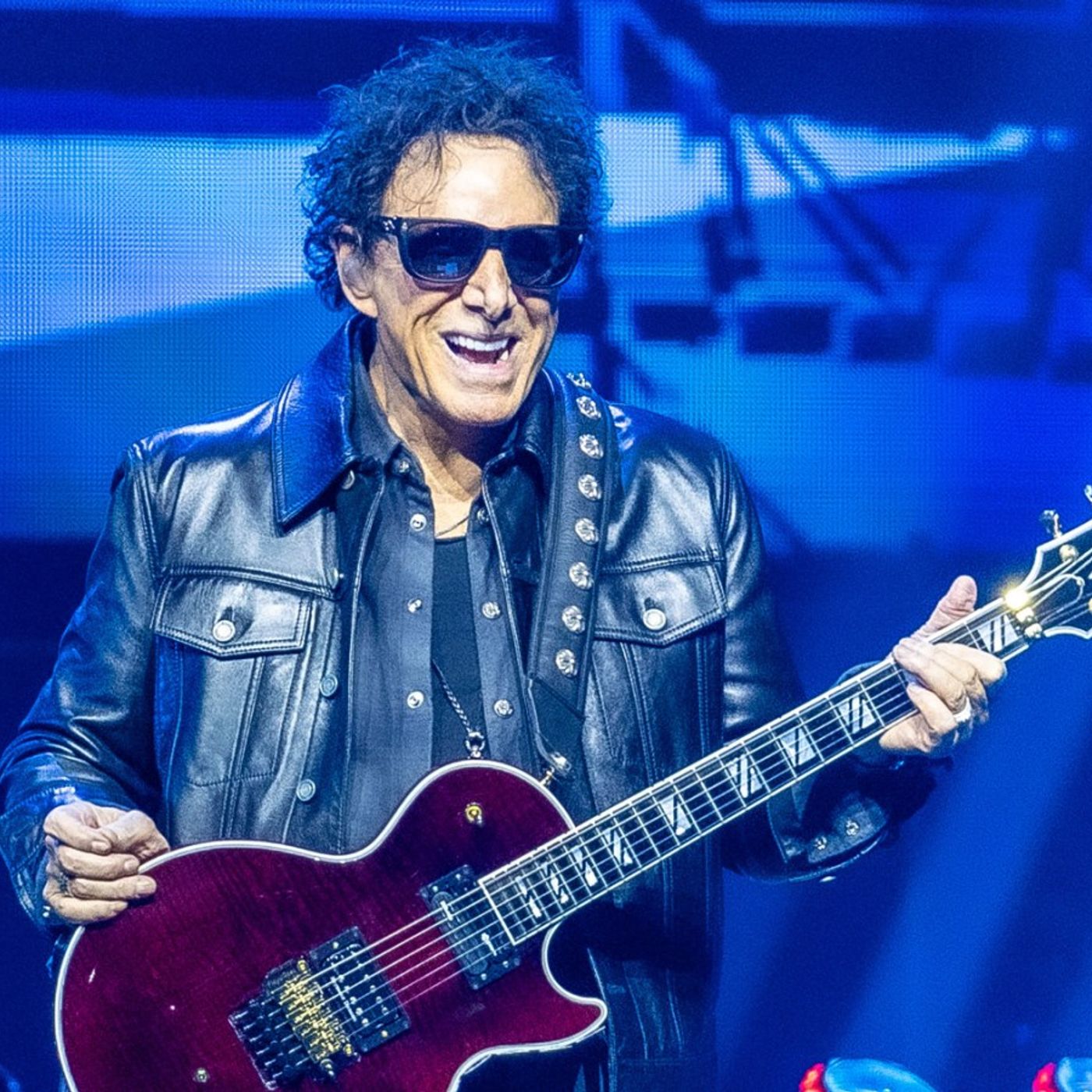 Journey Brought Out Hugo Valenti for a Second Time -- And This Time He Nailed It episode artwork