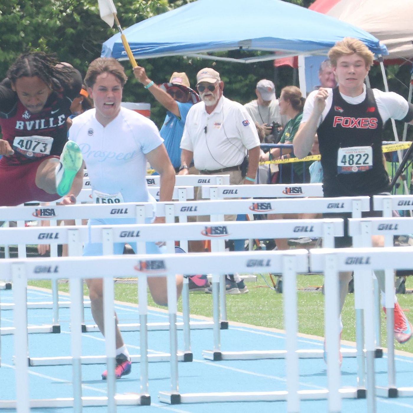 Oswego’s Dontrell Young, Yorkville’s Aiden Kolkmeyer both earn three All-State medals at IHSA boys state meet episode artwork