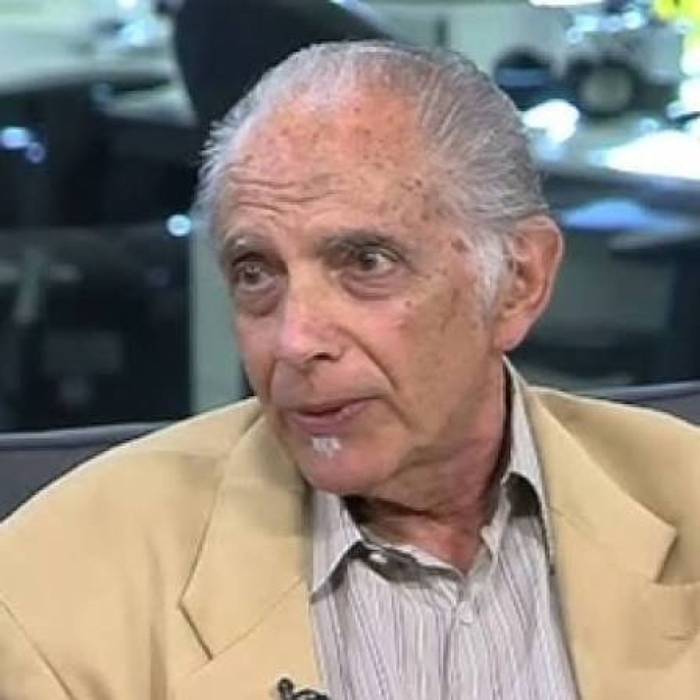 Víctor Becker (Economista, Director del Centro de Estudios de la Nueva Economía - CENE) La Bisagra episode artwork