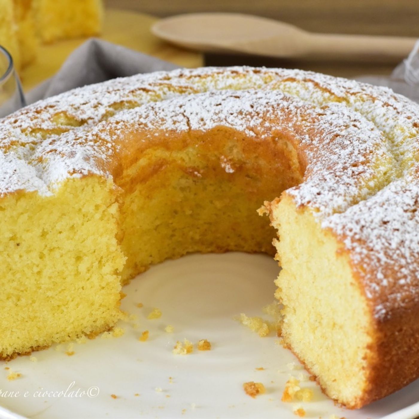Ciambellone allo Yogurt Greco e Limone