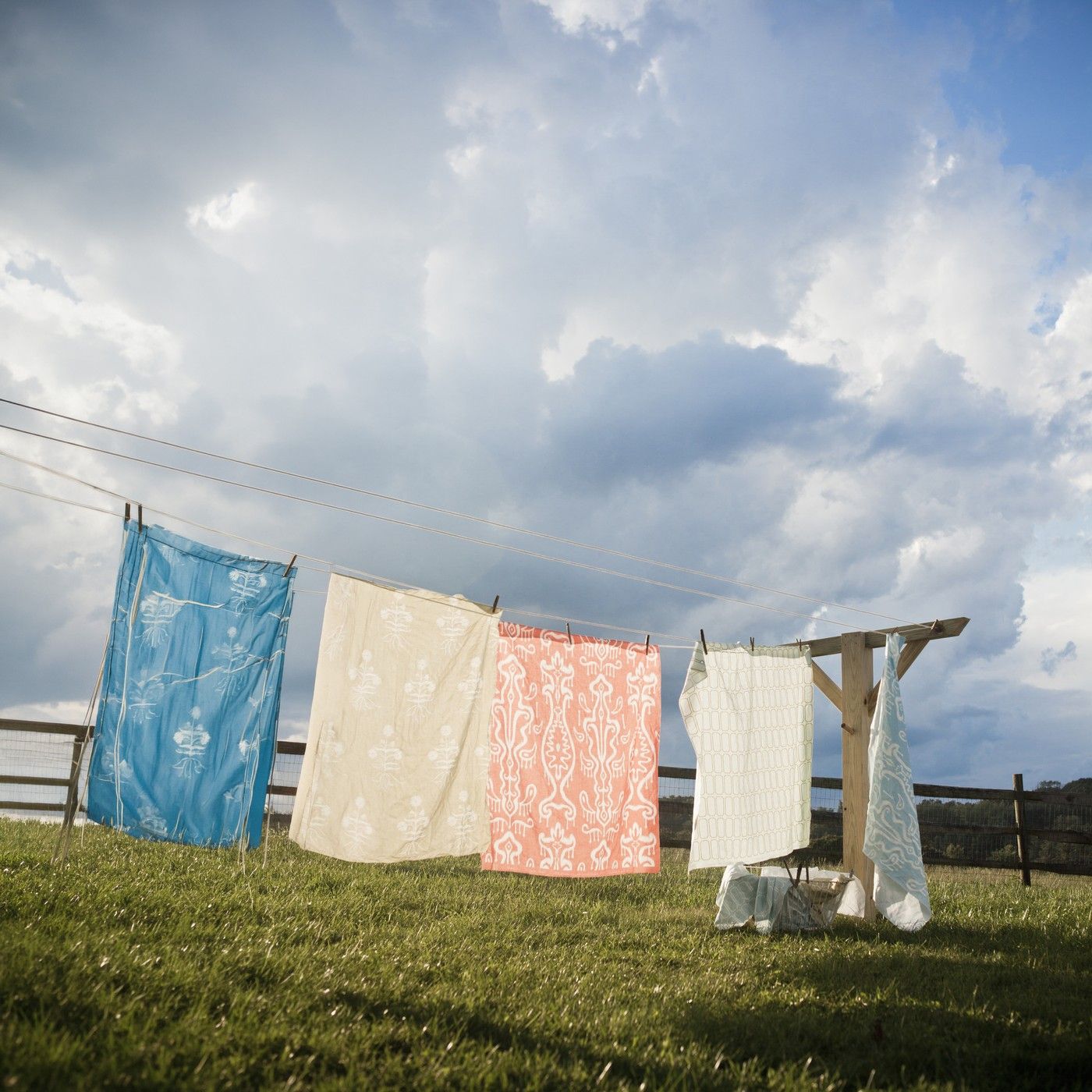 Windy Country Clothesline - 10 Hours Sleep Sound episode artwork