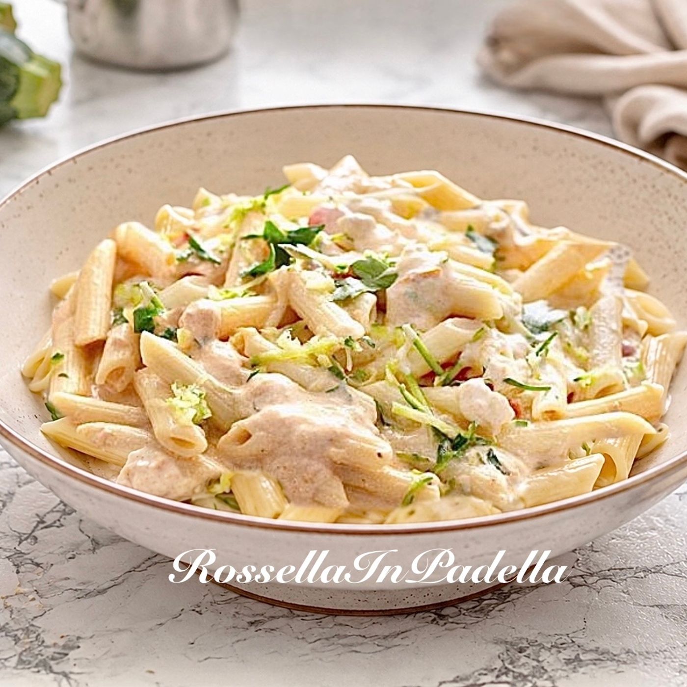 Pasta tonnata con le zucchine episode artwork