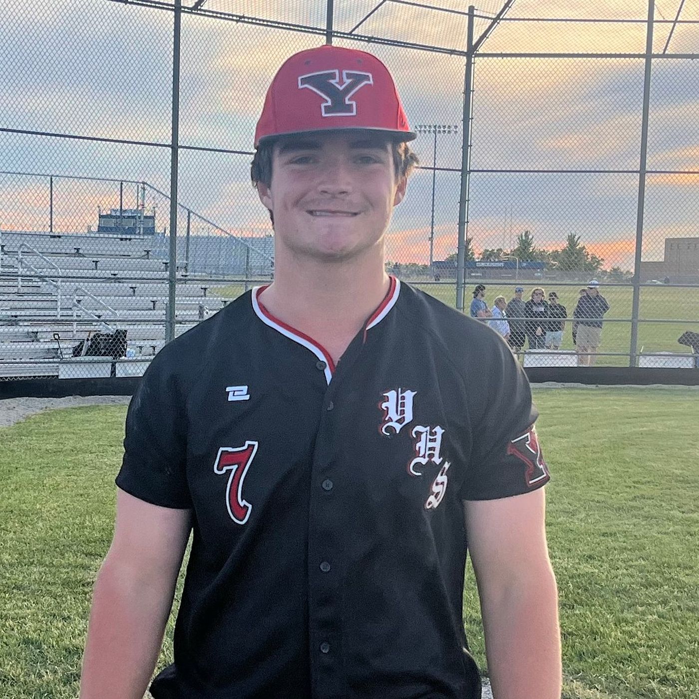 Bryce Baxa’s walk-off sacrifice fly sends Yorkville to wild regional win at Oswego East episode artwork