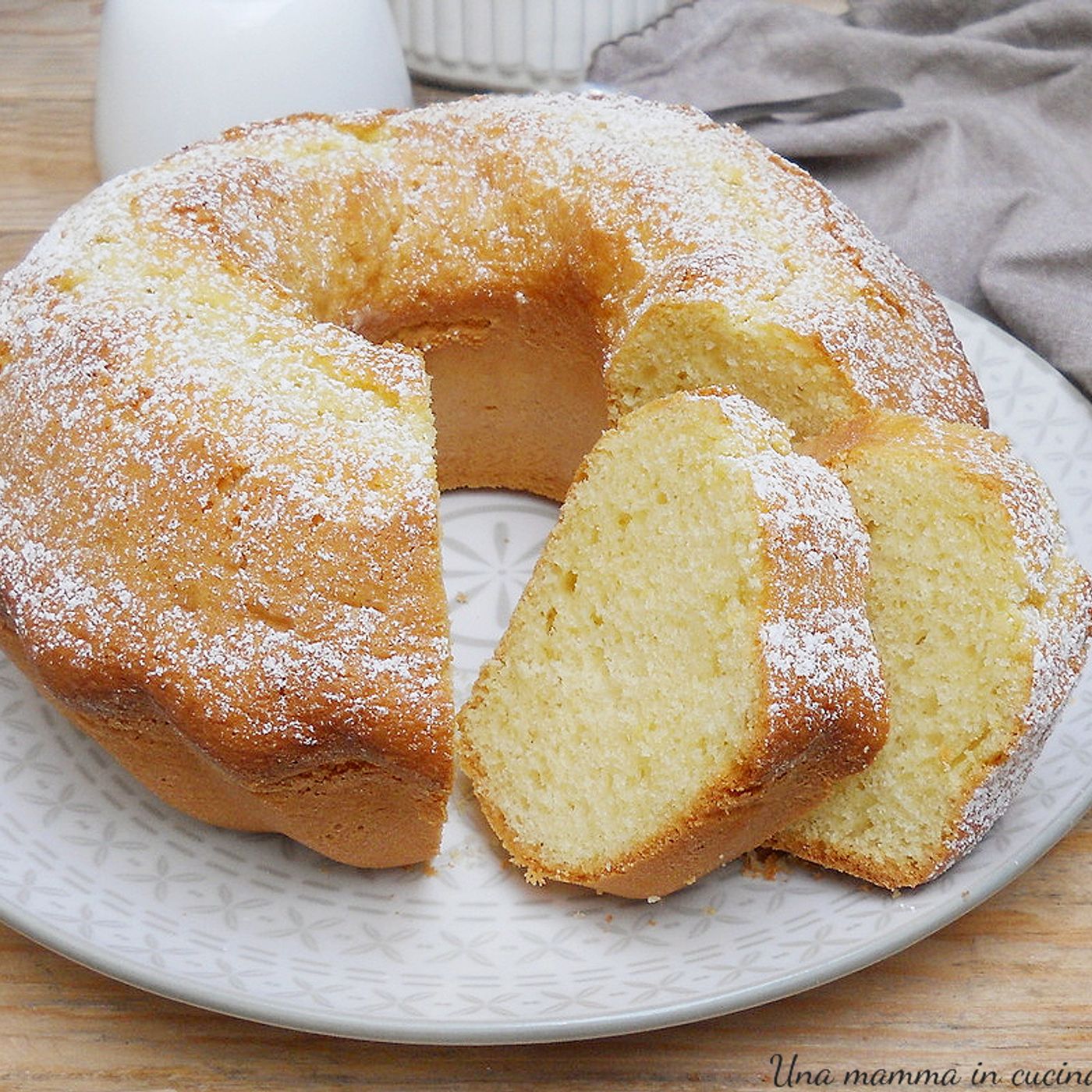 CIAMBELLONE ALLO YOGURT ALTO E SOFFICE