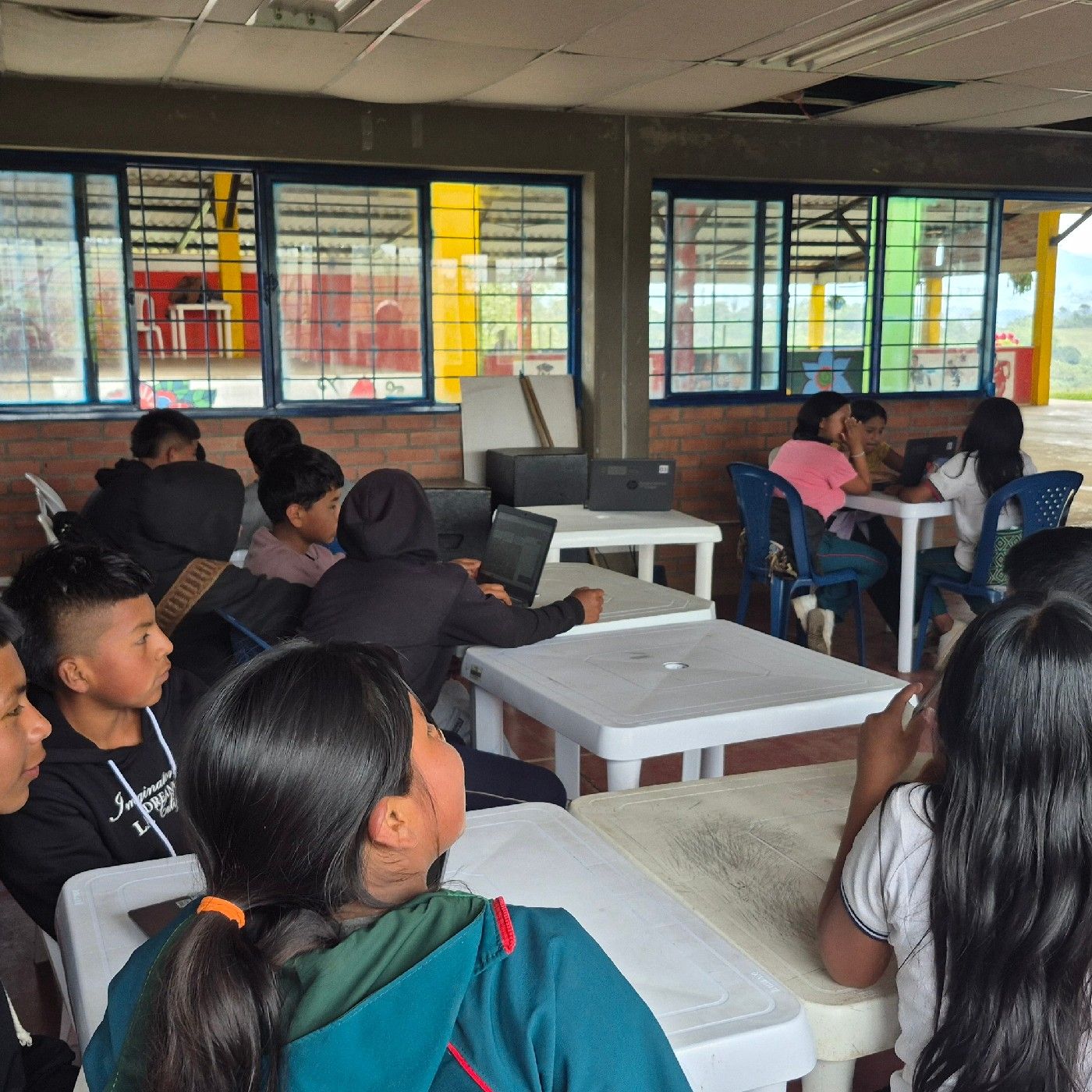 El podcast de lucy samboni