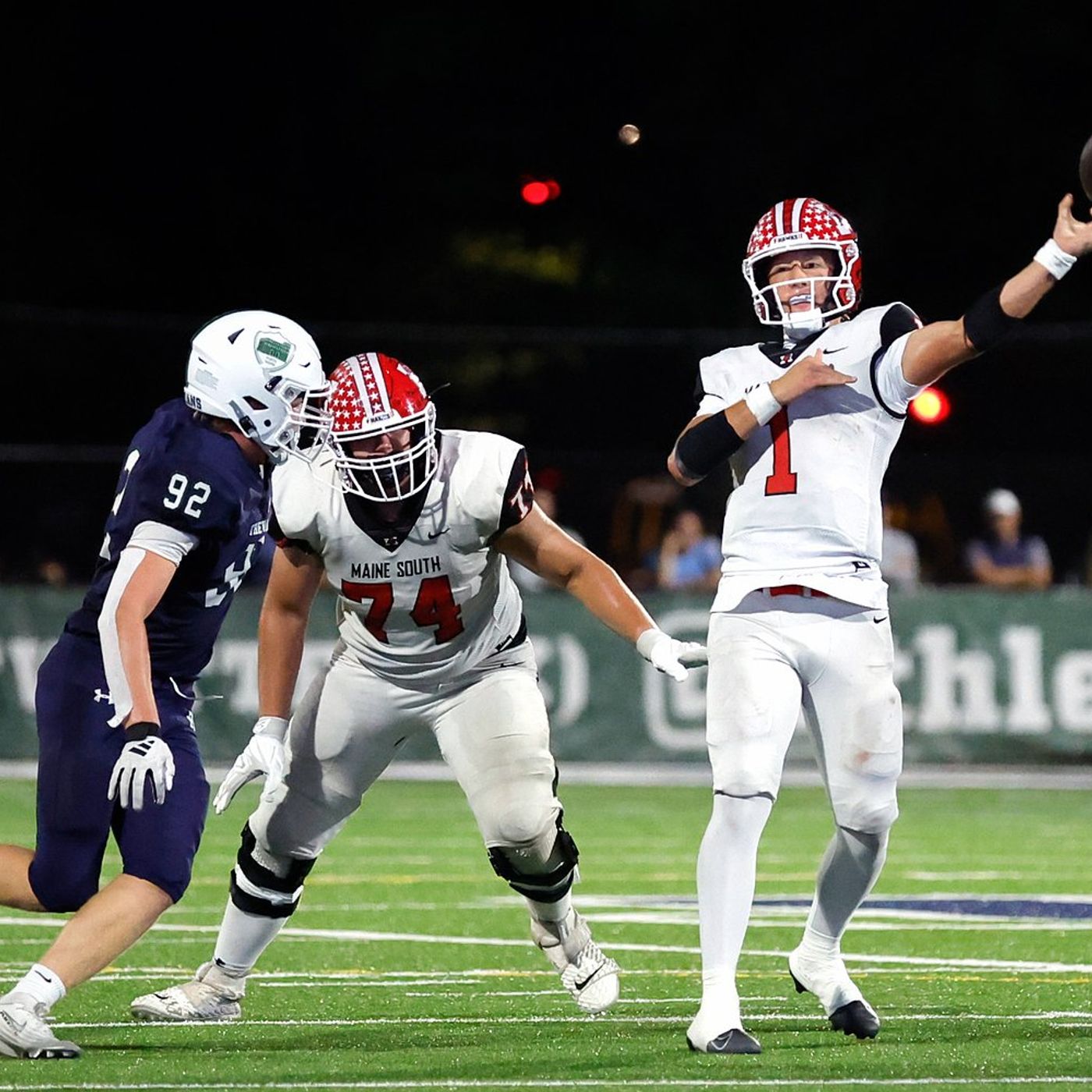 Maine South, helped by Keaton Vitel’s 98-yard return, beats New Trier in matchup of future Big Ten QBs episode artwork
