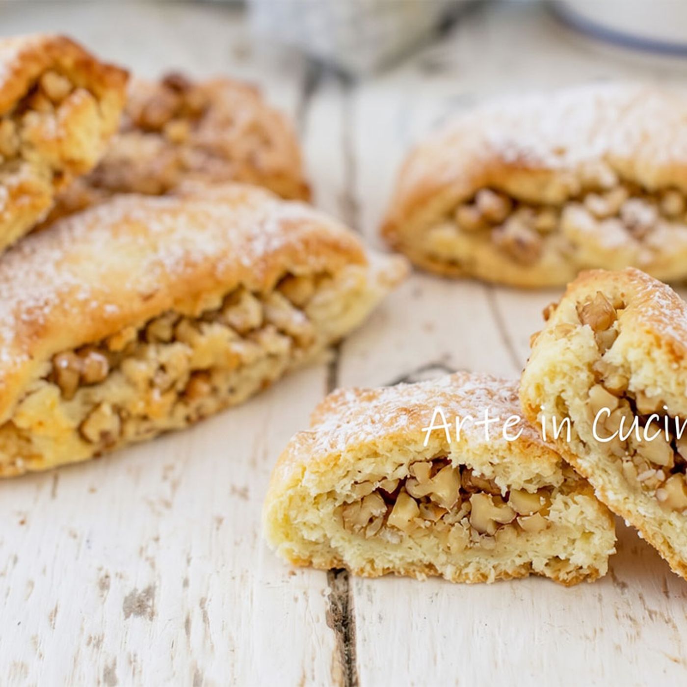 Biscotti morbidi con noci all'arancia