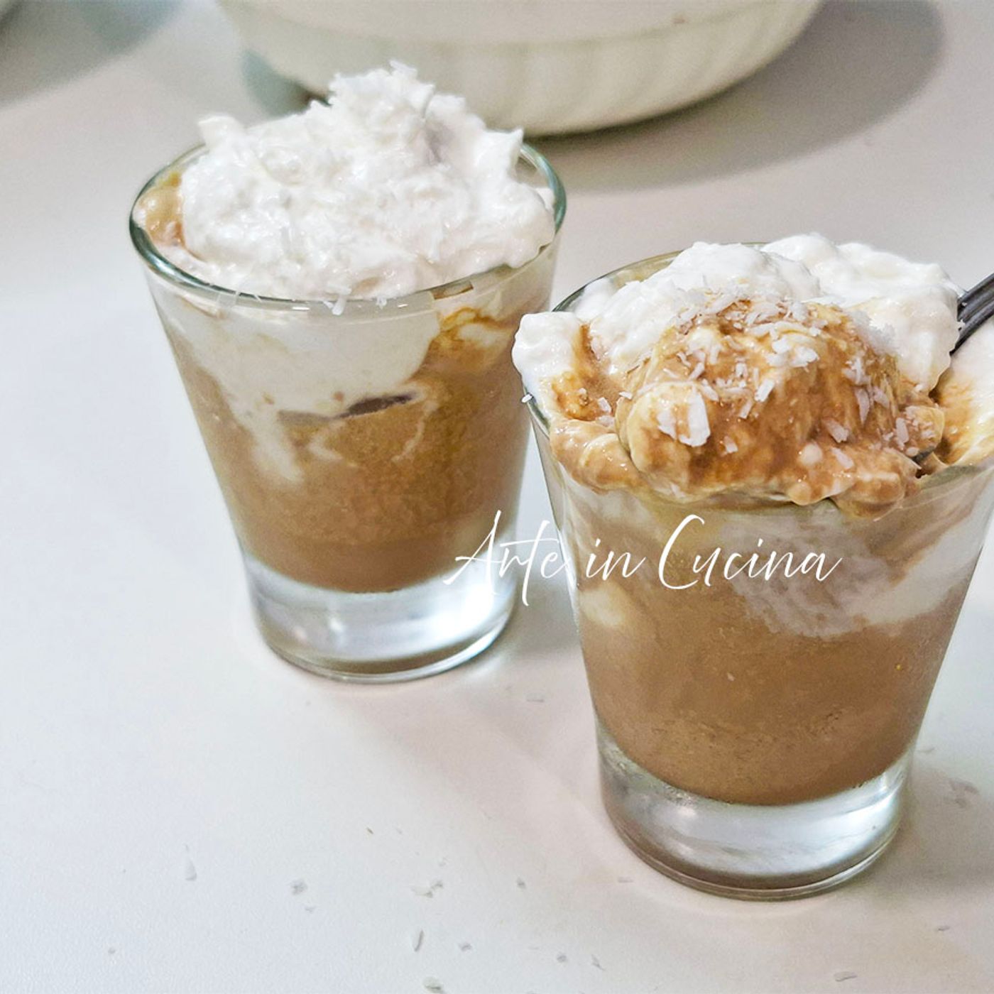 MOUSSE di CAFFè e COCCO: il dolce freddo in 5 minuti con 3 ingredienti