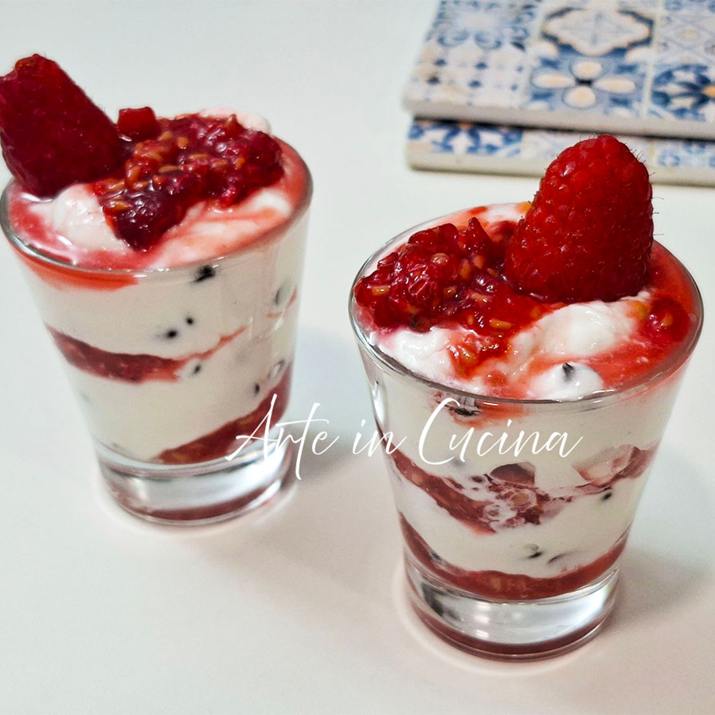 MOUSSE ai LAMPONI: la ricetta del dolce al cucchiaio freddo e veloce