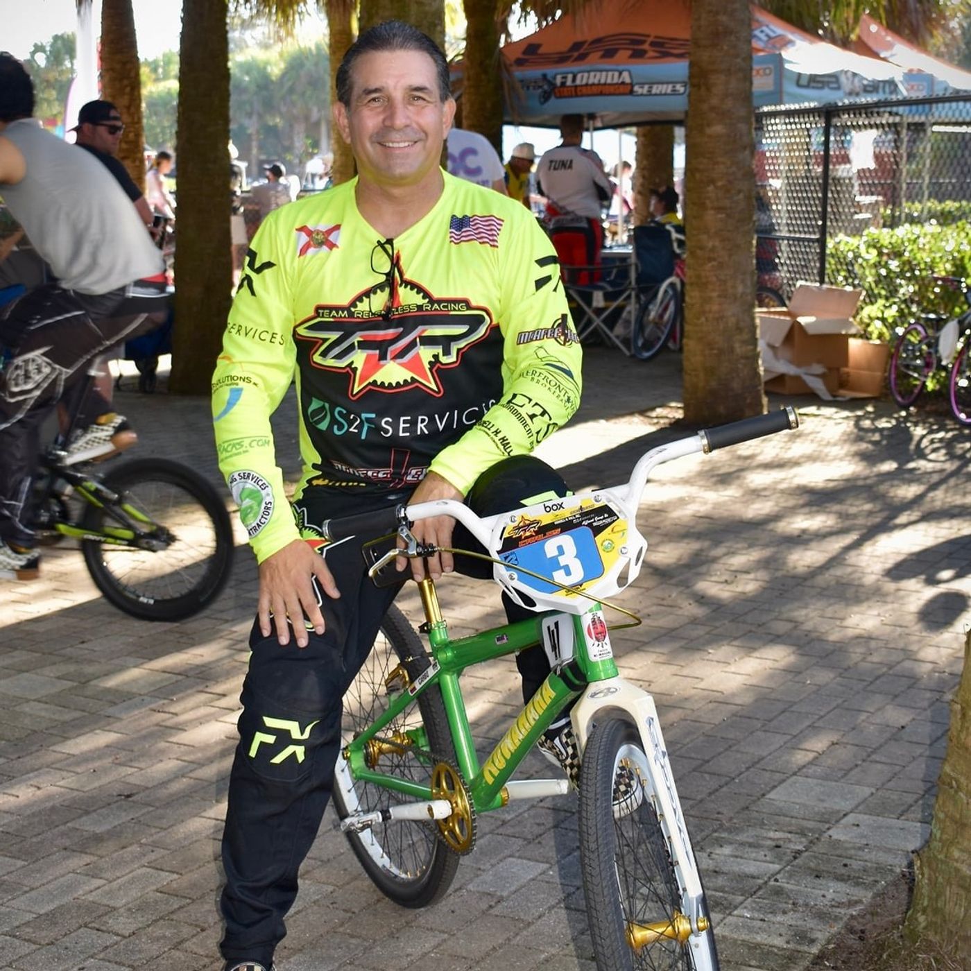 Juan Carlos Carbó , leyenda del BMX Colombiano y Mundial .