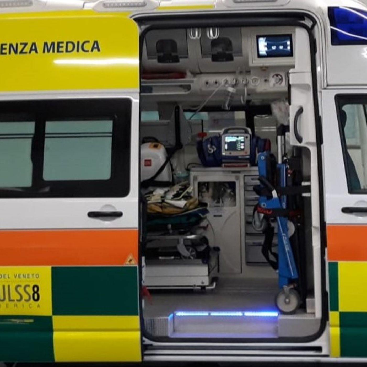 Mamma e neonata travolte sulle strisce pedonali: grave la donna