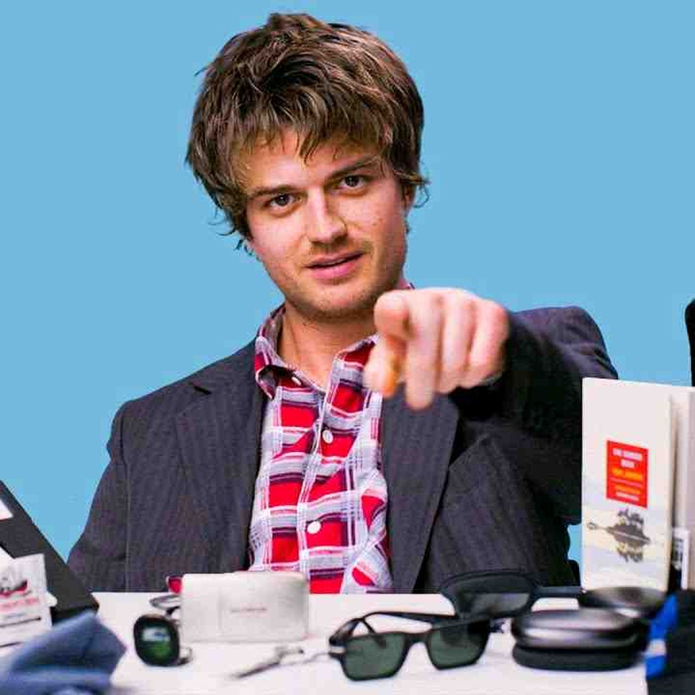 10_ Things Joe Keery Can_t Live Without _ 10 Essentials(MP3_160K) episode artwork