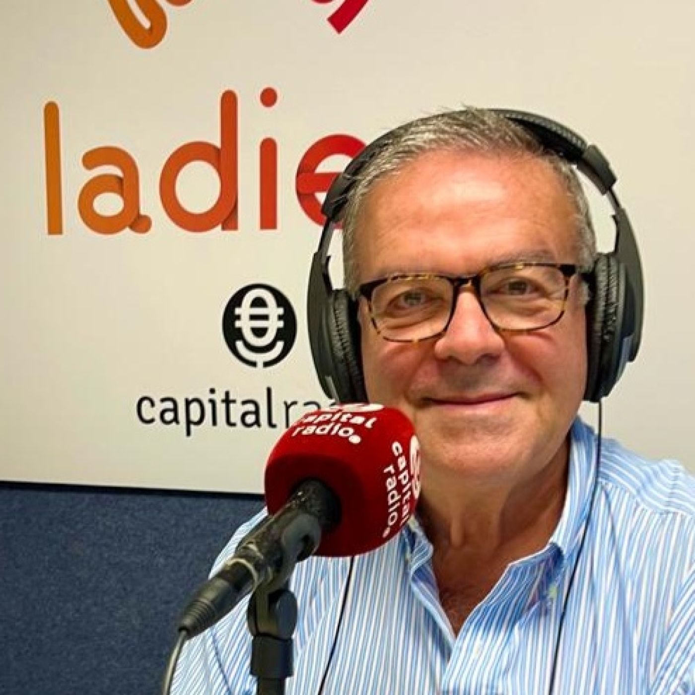 La Diez Capital Radio