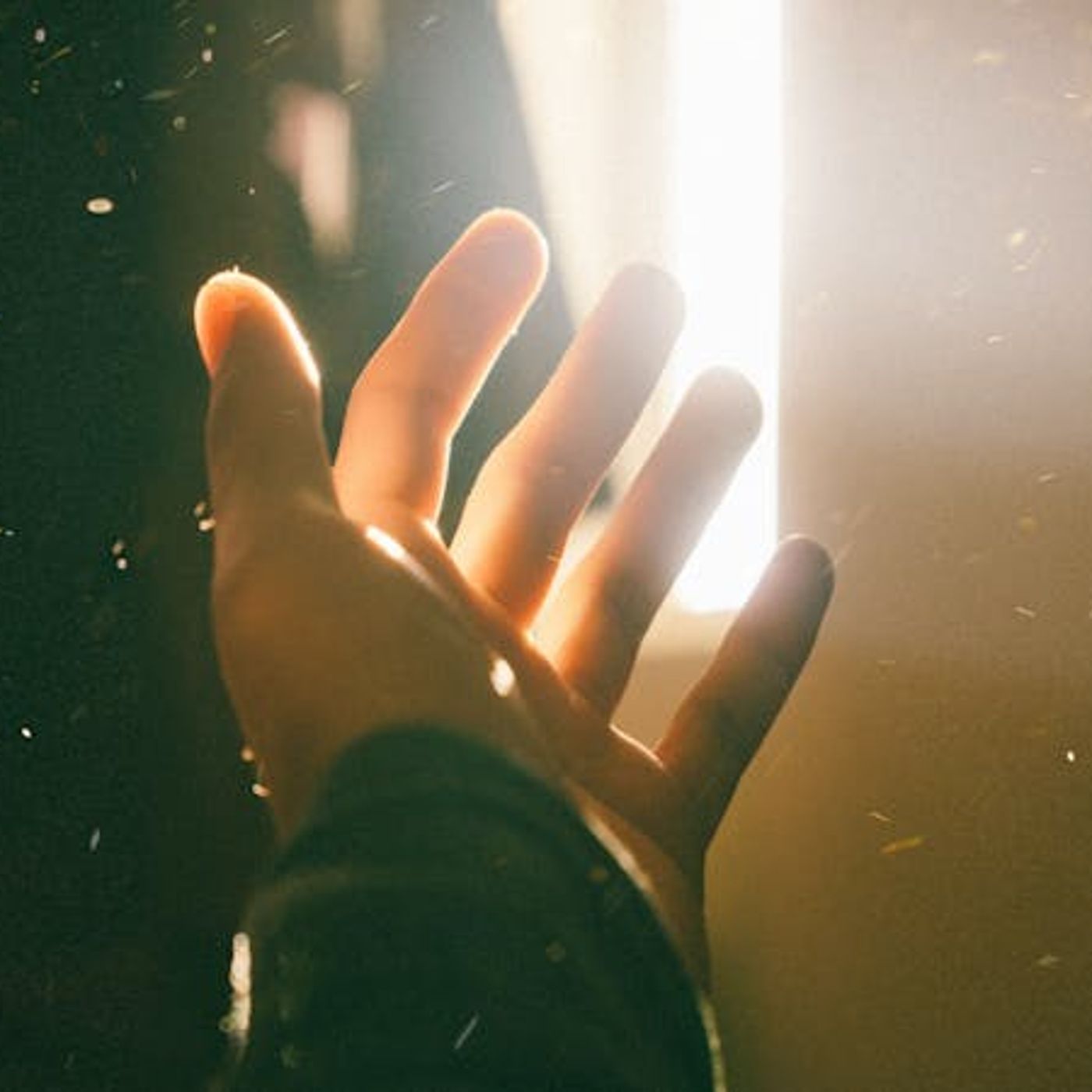 Should Men Still Pray with Lifted Hands?