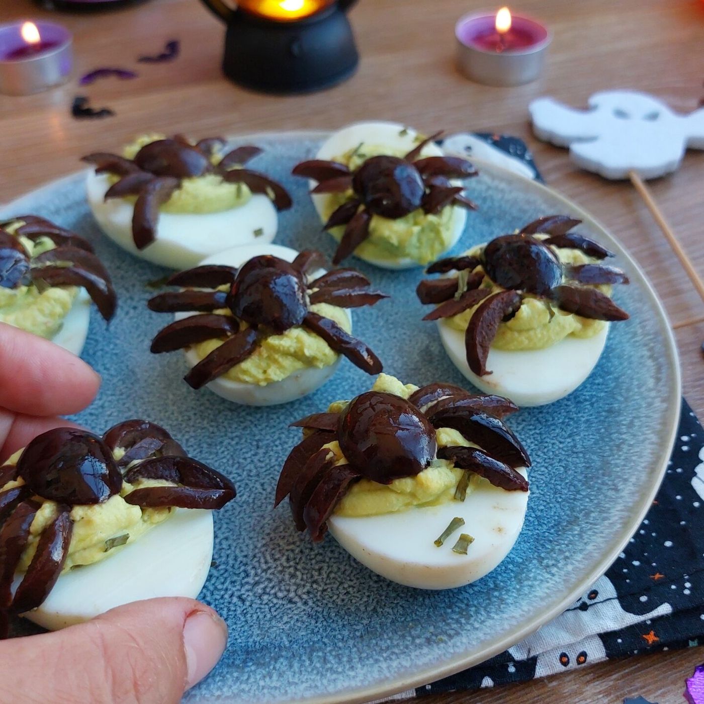 UOVA RAGNETTO FARCITE: L'ANTIPASTO PERFETTO PER HALLOWEEN
