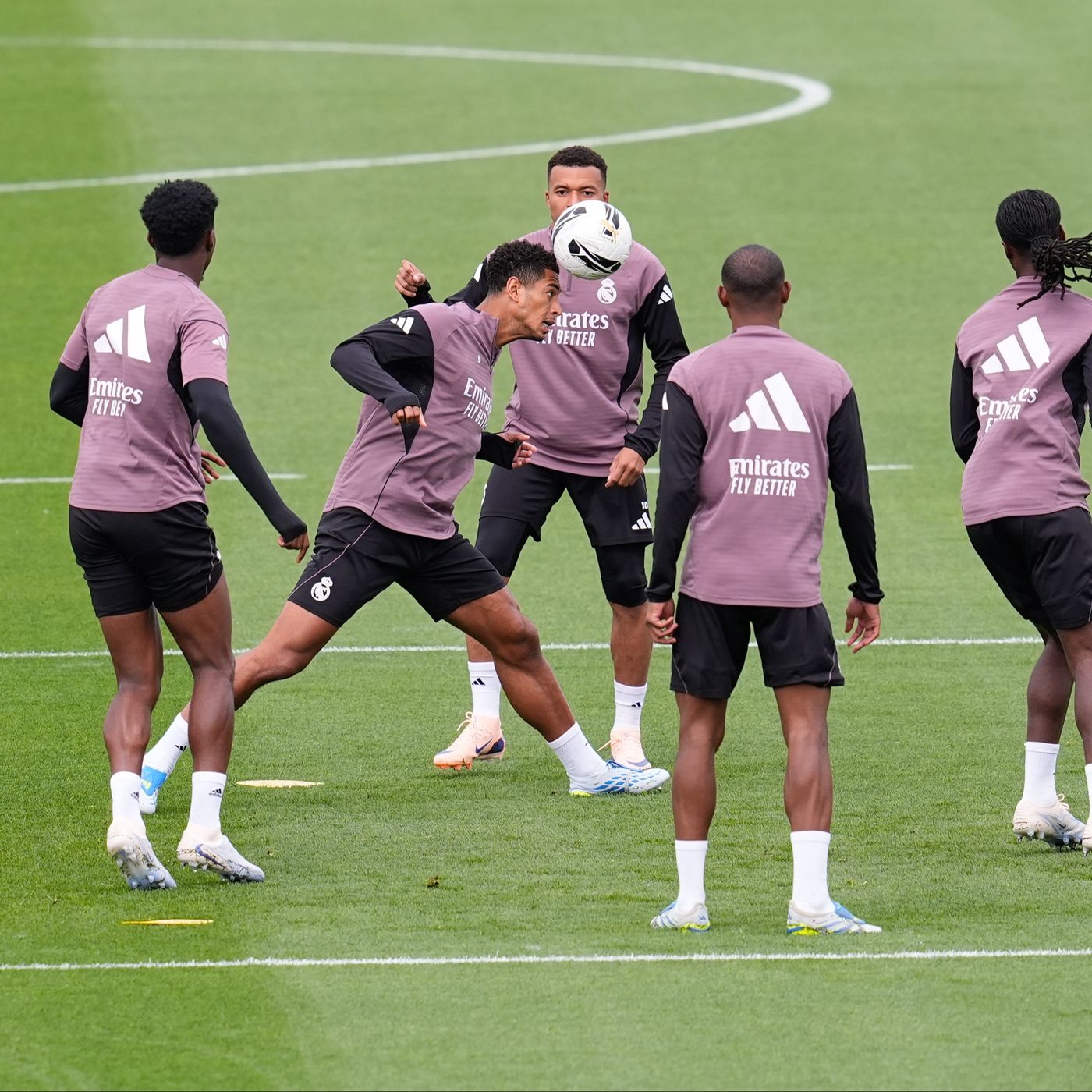 Carrusel sábado |  Tomás Roncero: "Para los madridistas será un título simbólico y emocional dejar al Barça con el trofeo en la cara"