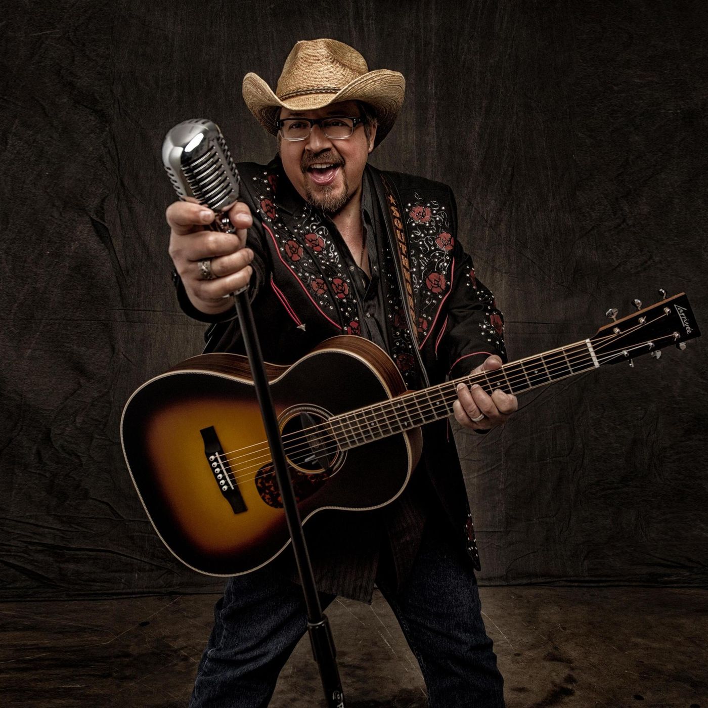 FOX17 Rock & Review Radio 98.3/1510 WLAC