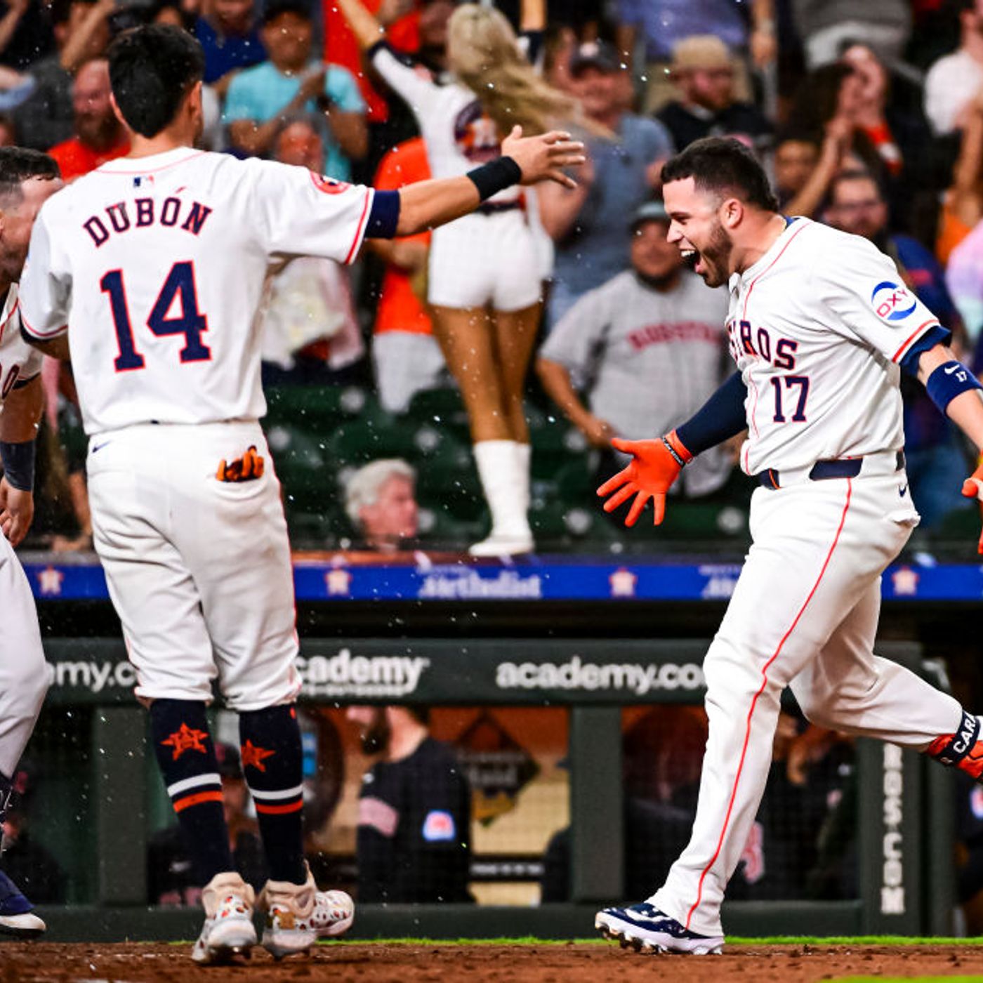 Astros Win With Caratini Walk-Off Homer, UH Cougars Challenging NFL With Blue Uniforms