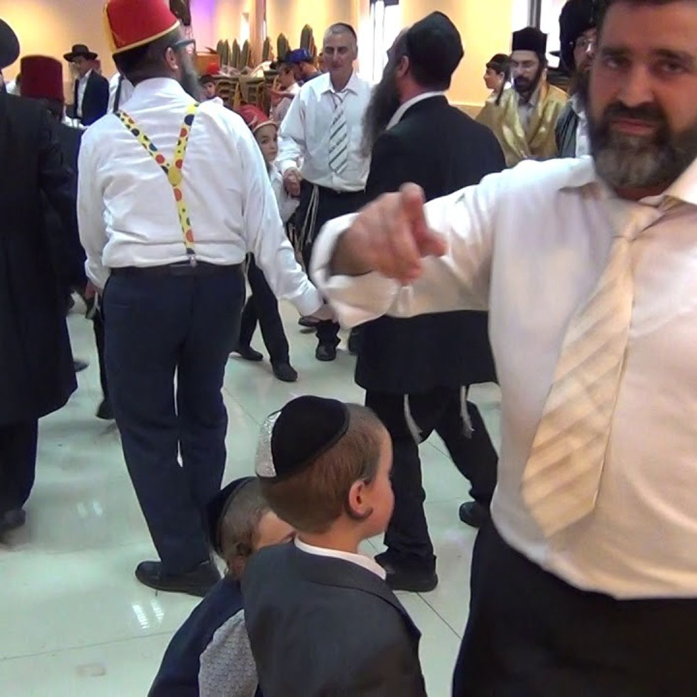 מסיבת פורים התש"פ במוסדות "אור-יצחק" רחובות ת"ו. בראשות כבוד הרה"ג הרב יצחק חלימי שליט"א. episode artwork