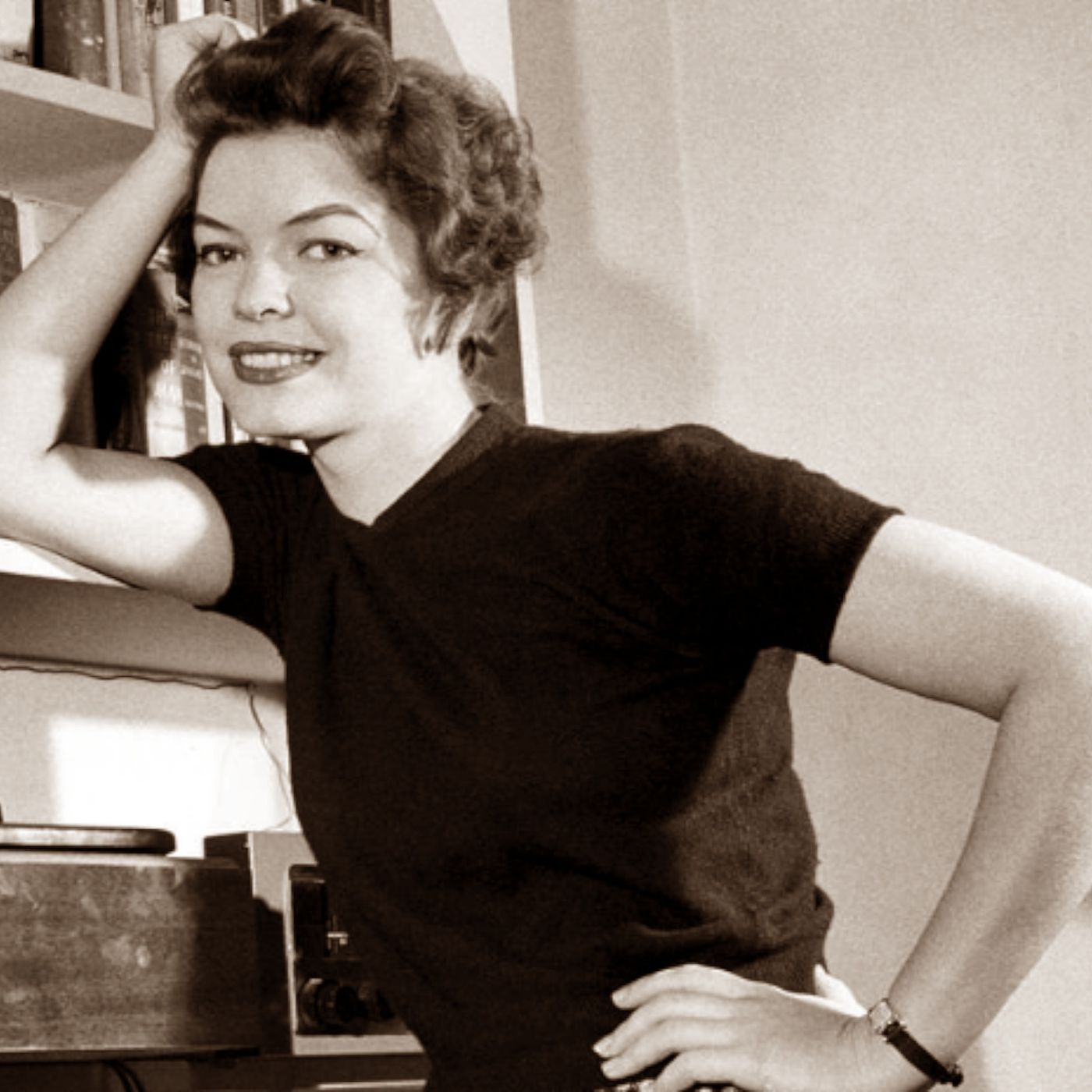 Classic Radio 10-04-25 - Room 203, Flying Duck Murder, and the Sweepstakes Murder