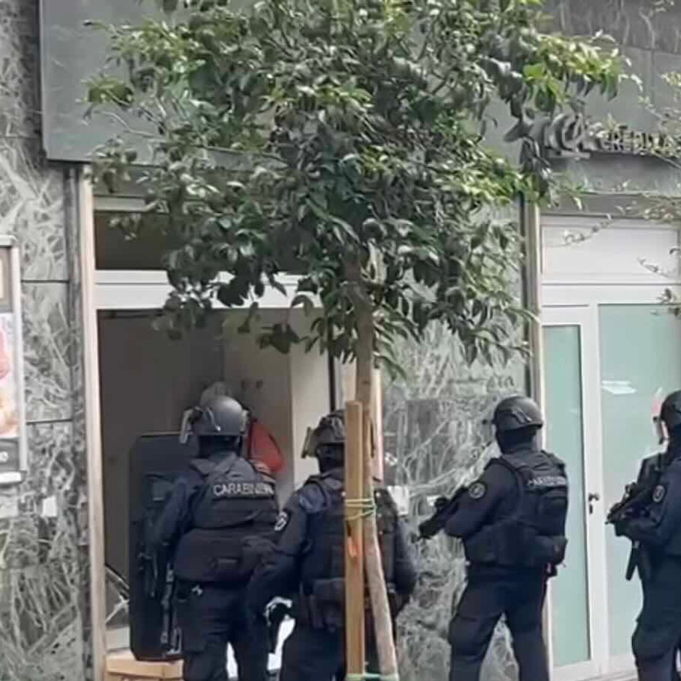 Caccia al commando del Vomero: la pista porta ai Quartieri Spagnoli episode artwork
