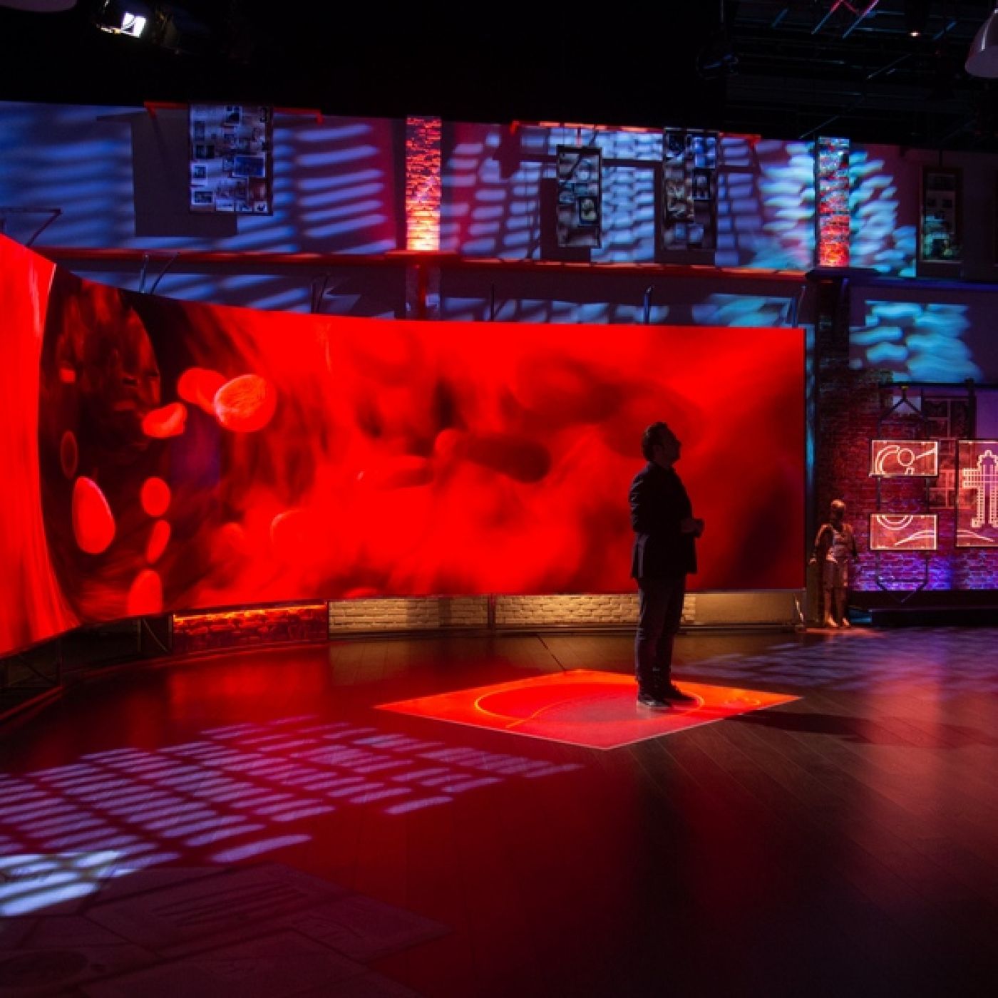 Cuarto Milenio: El mago de las transfusiones