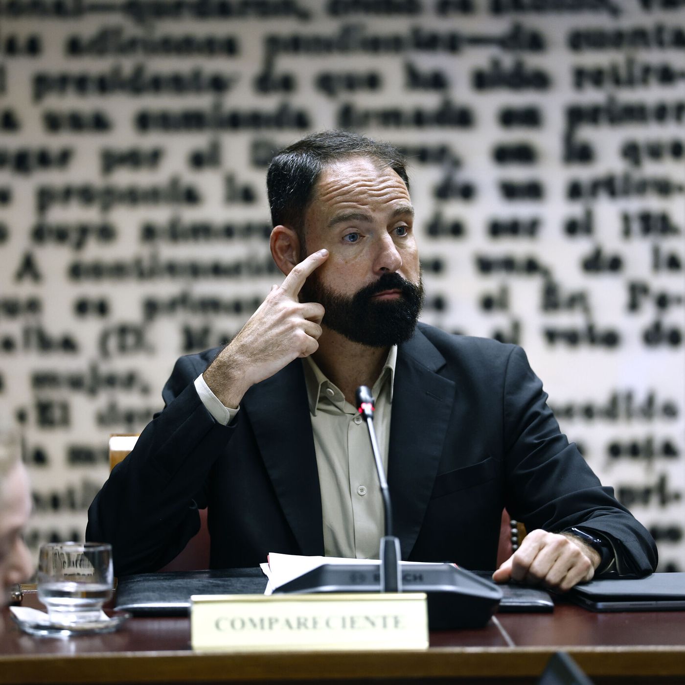 Es Noticia: El extesorero de Sánchez se niega a hablar en el Senado